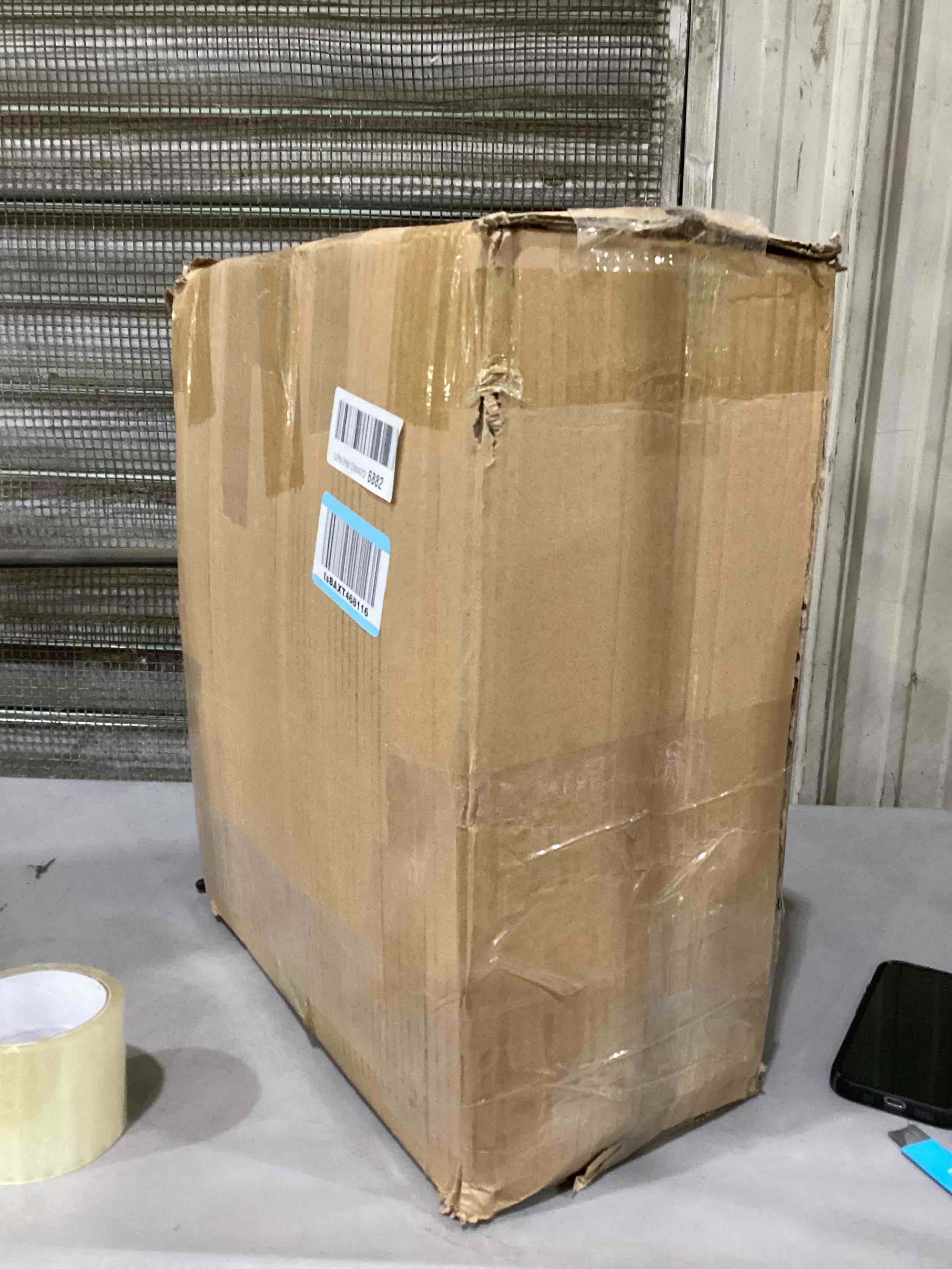 https://s3.amazonaws.com/lotting-images-prod/bidfta/PNK1865161_1748442745264.jpeg