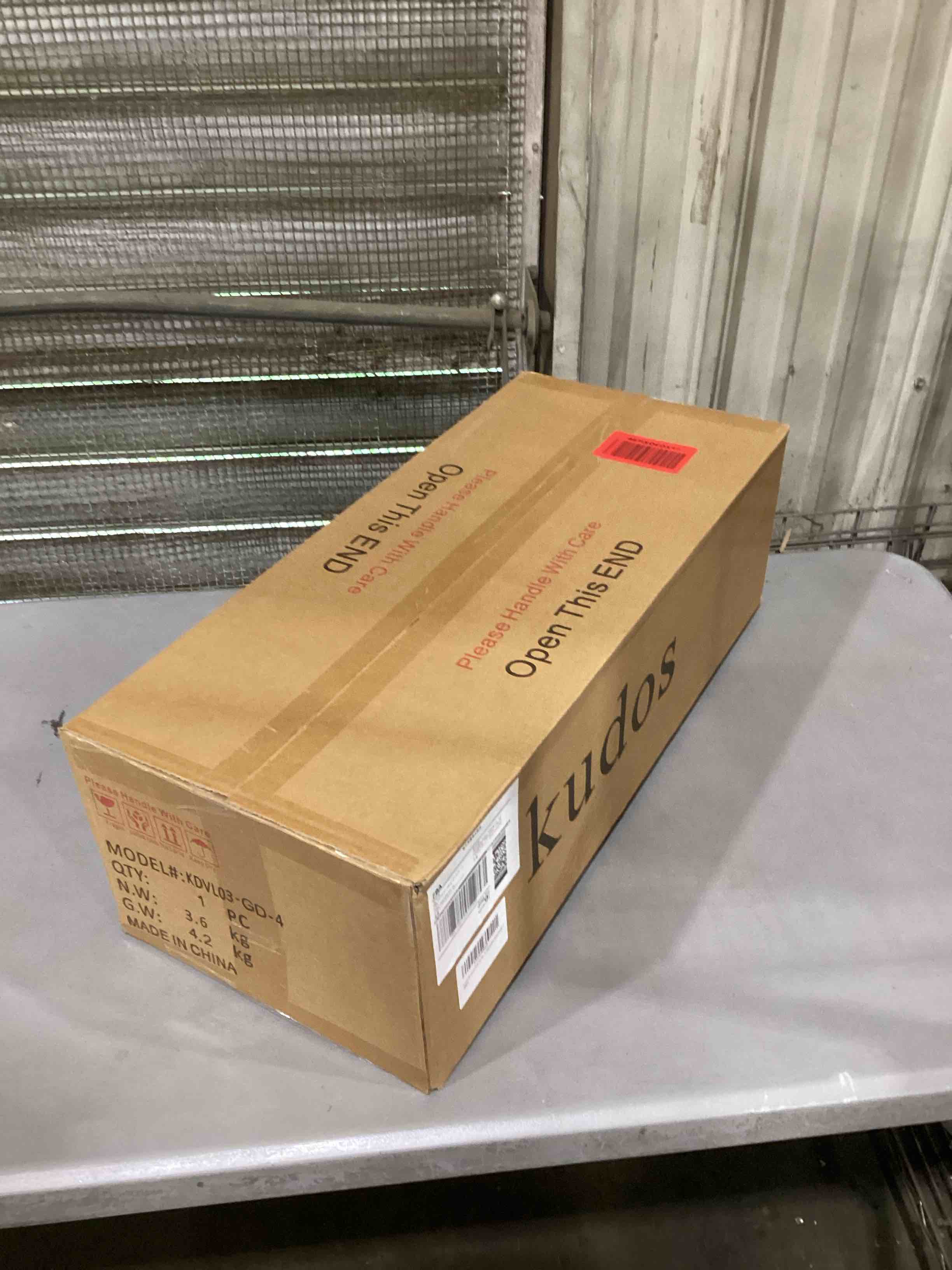 https://s3.amazonaws.com/lotting-images-prod/bidfta/PNK1866335_1750430967050.jpeg