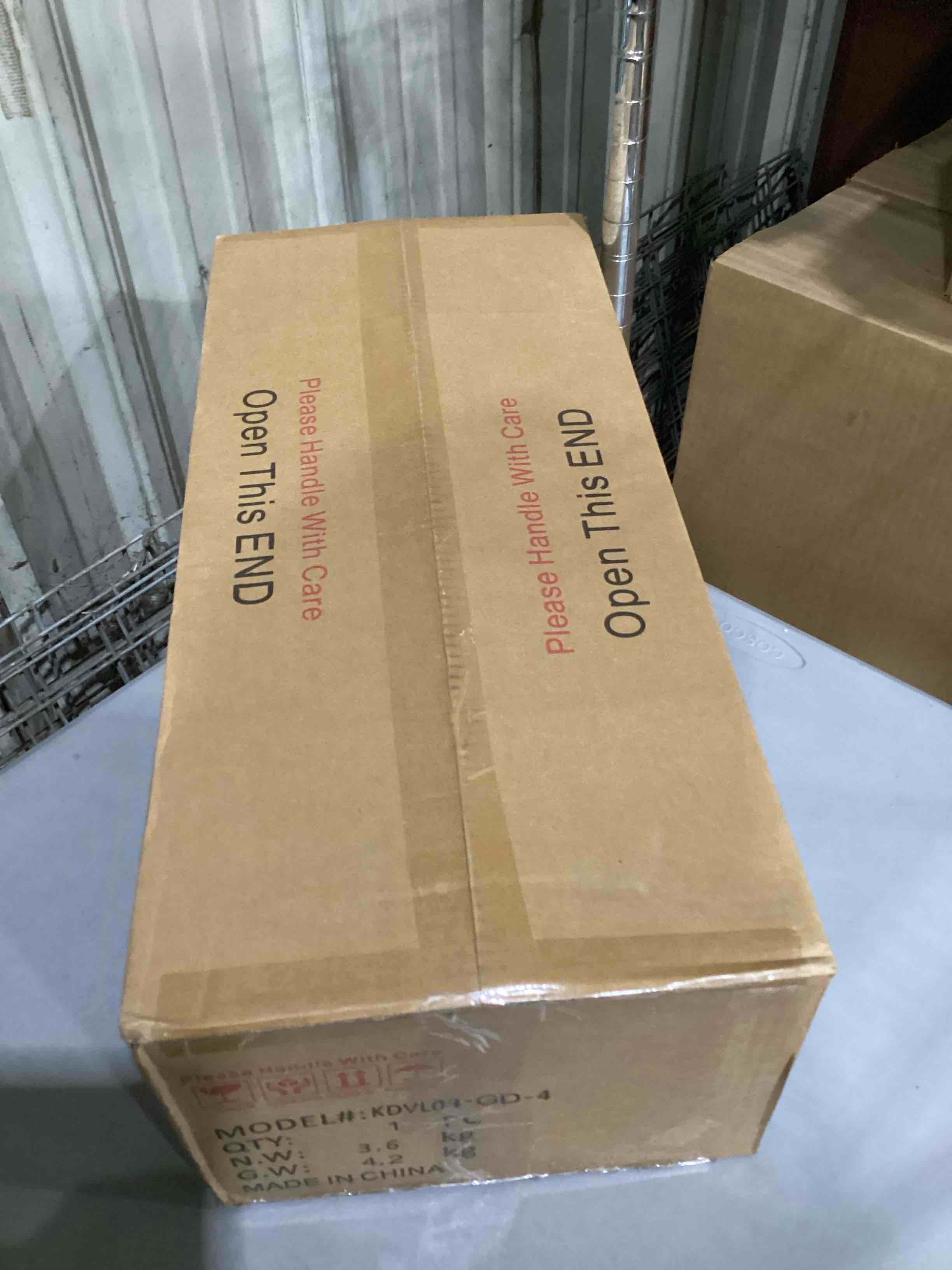 https://s3.amazonaws.com/lotting-images-prod/bidfta/PNK1866426_1750681839413.jpeg