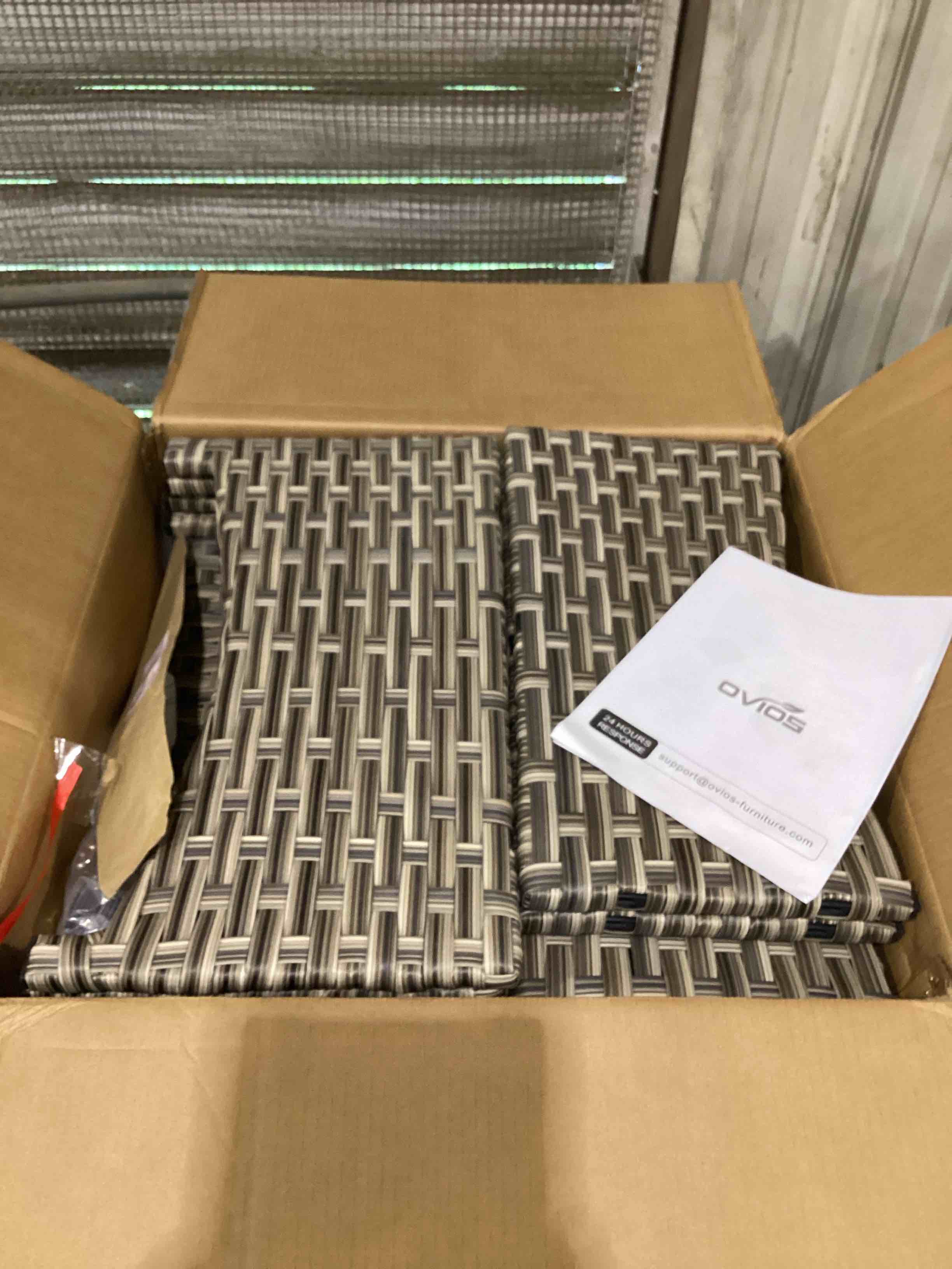 https://s3.amazonaws.com/lotting-images-prod/bidfta/PNK1866443_1750691806108.jpeg