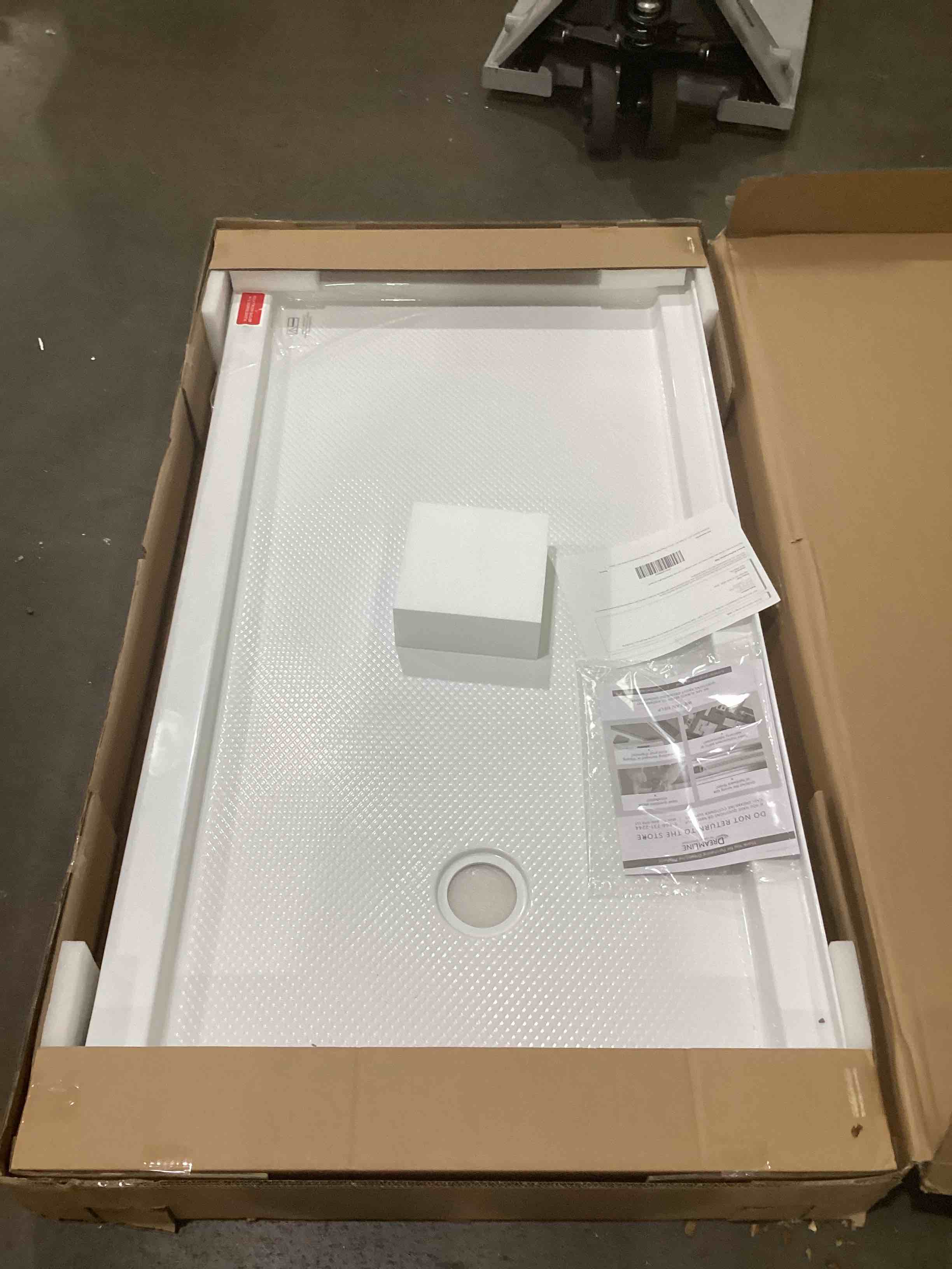 https://s3.amazonaws.com/lotting-images-prod/bidfta/PNK1866464_1750779306135.jpeg