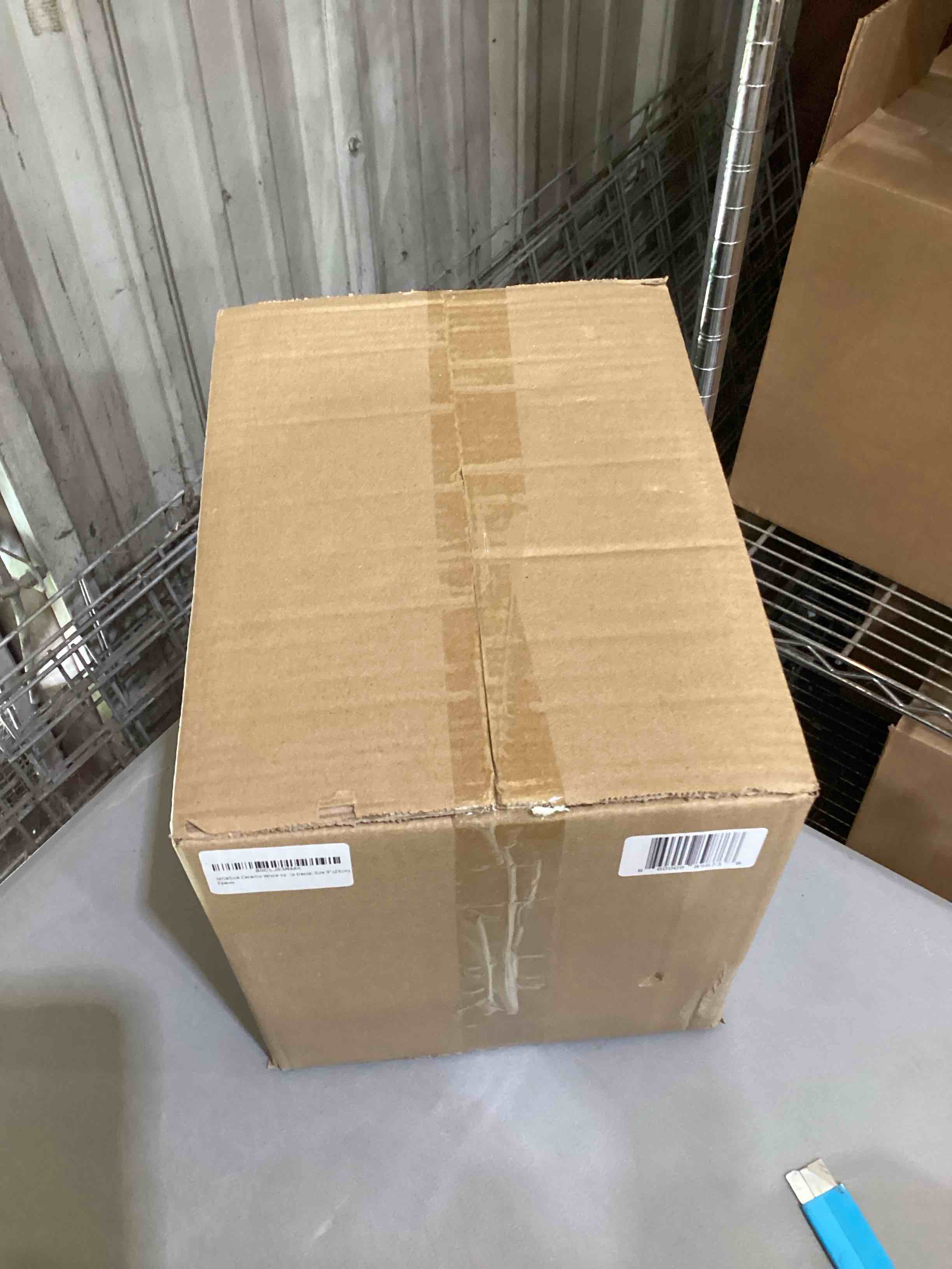 https://s3.amazonaws.com/lotting-images-prod/bidfta/PNK1866702_1751312377764.jpeg