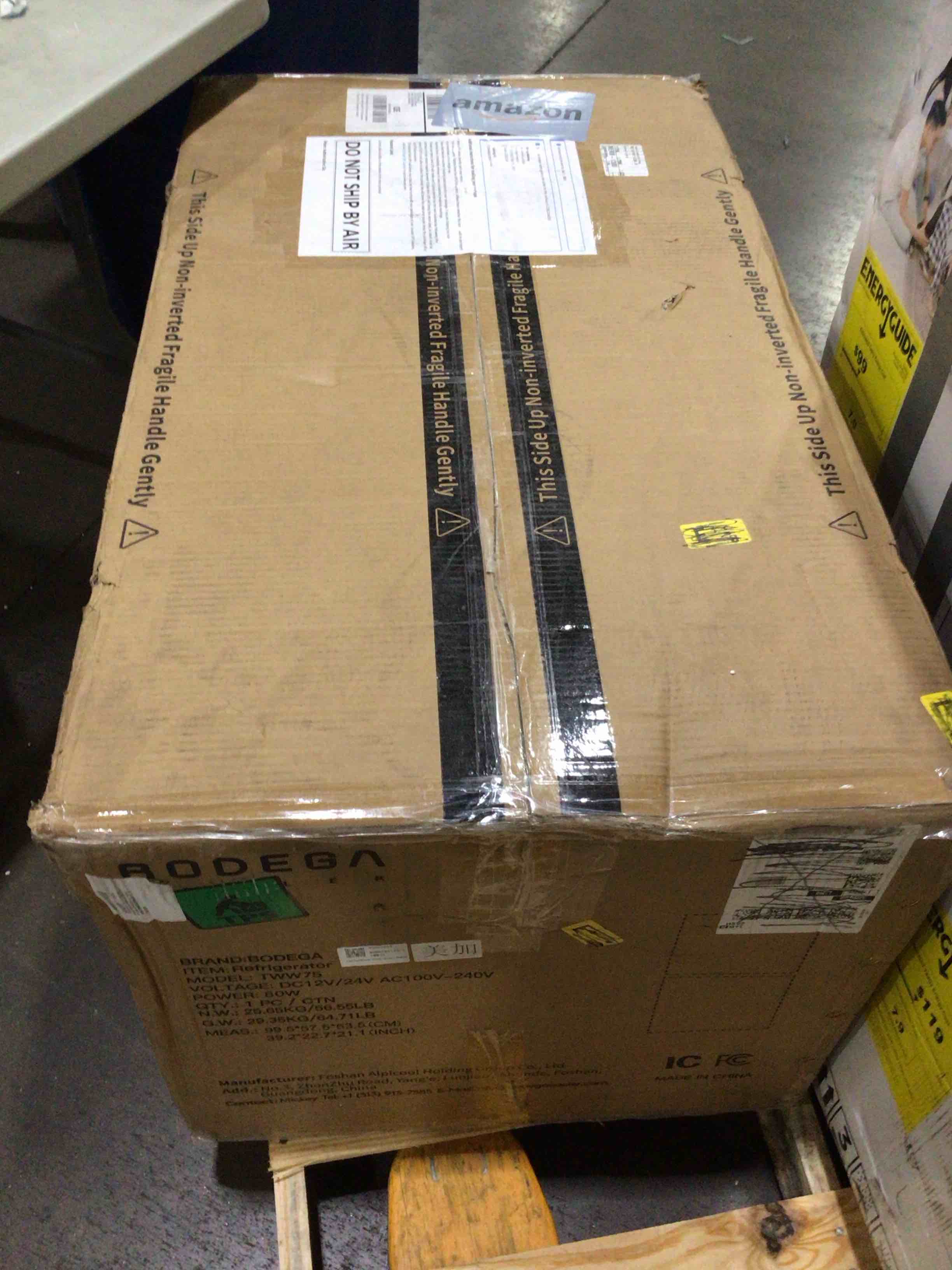 https://s3.amazonaws.com/lotting-images-prod/bidfta/PNK1866812_1751987119729.jpeg