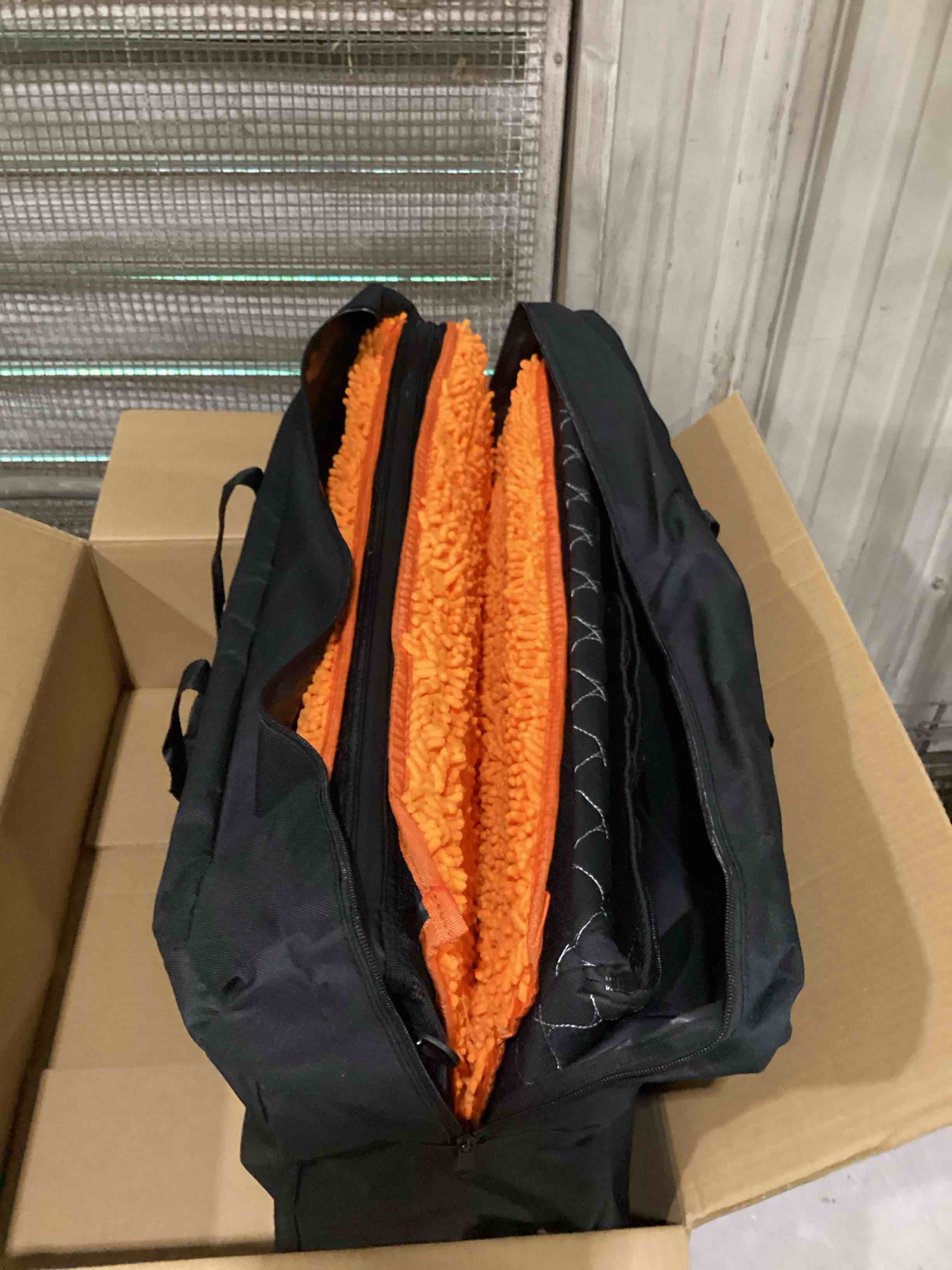 https://s3.amazonaws.com/lotting-images-prod/bidfta/PNK1866861_1752072834857.jpeg