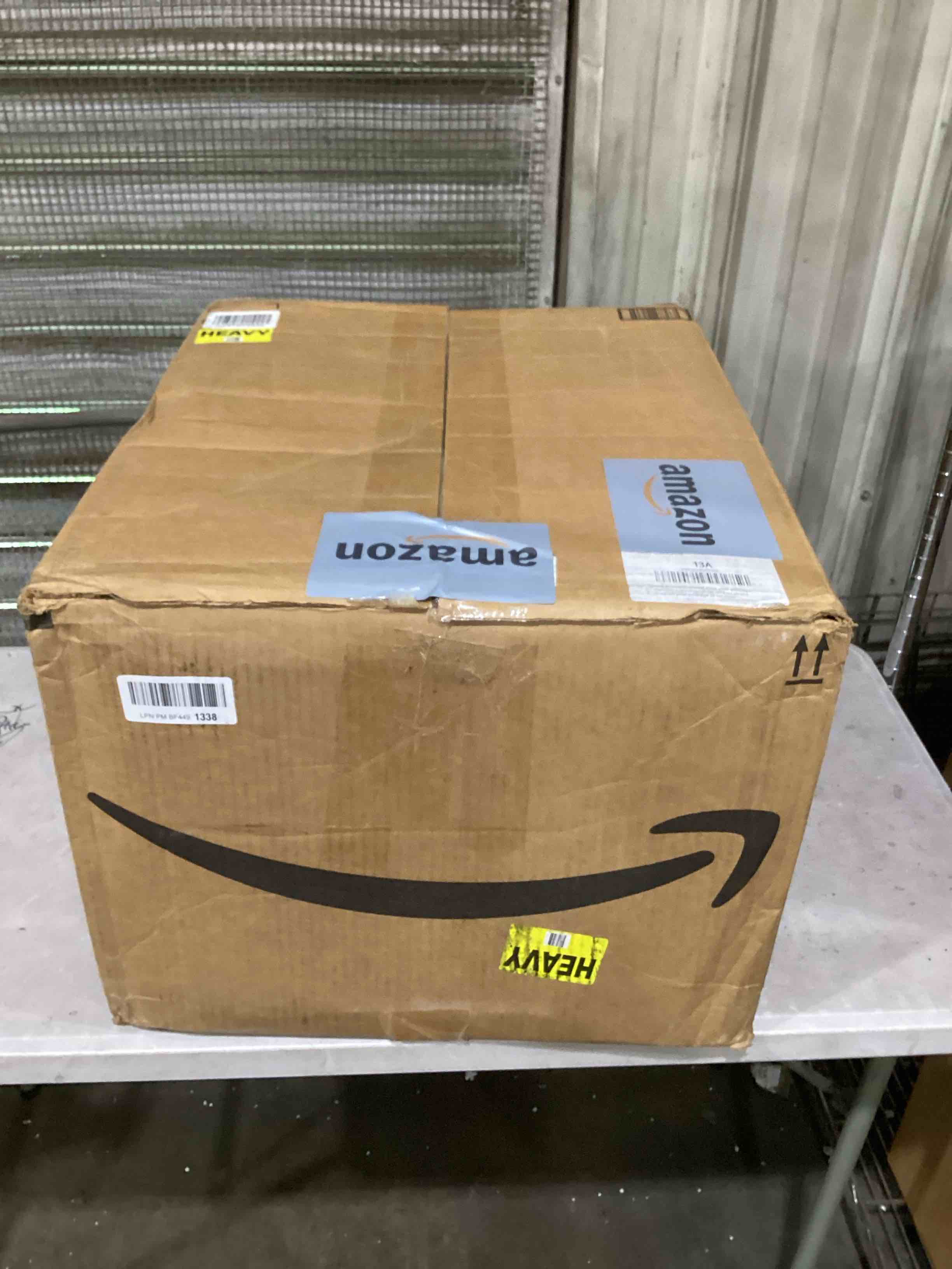 https://s3.amazonaws.com/lotting-images-prod/bidfta/PNK1866924_1752164046388.jpeg