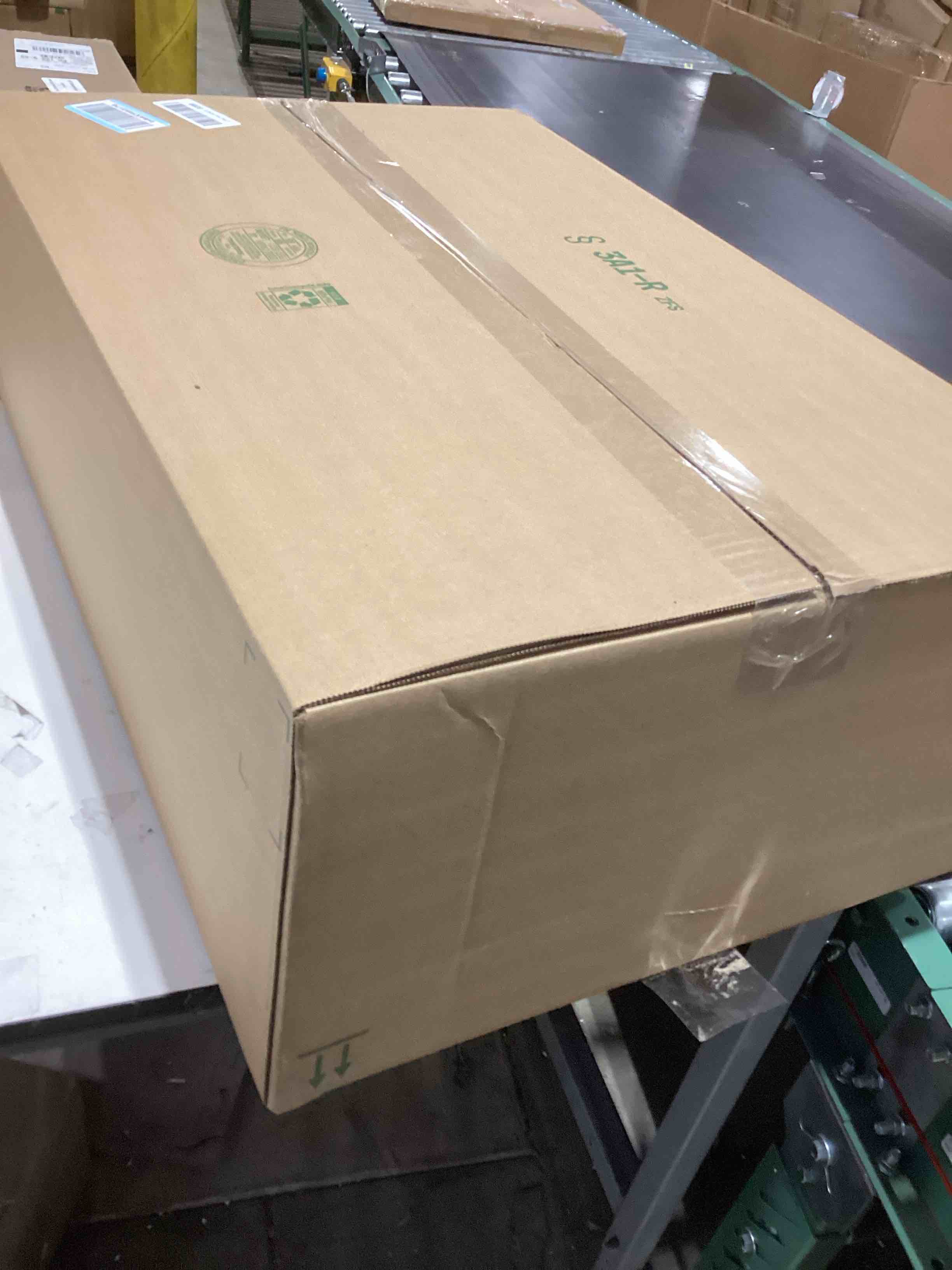 Condition photo showing As Is for Kichwit Extra Large Stainless Steel Cat Litter Box with High Sides, Easy to Clean, Smooth Surface, Rust Resistant, 23.6" x 15.7" x 10" (with Lid) 23.6" L x 15.7" W x 10" H (with Lid)