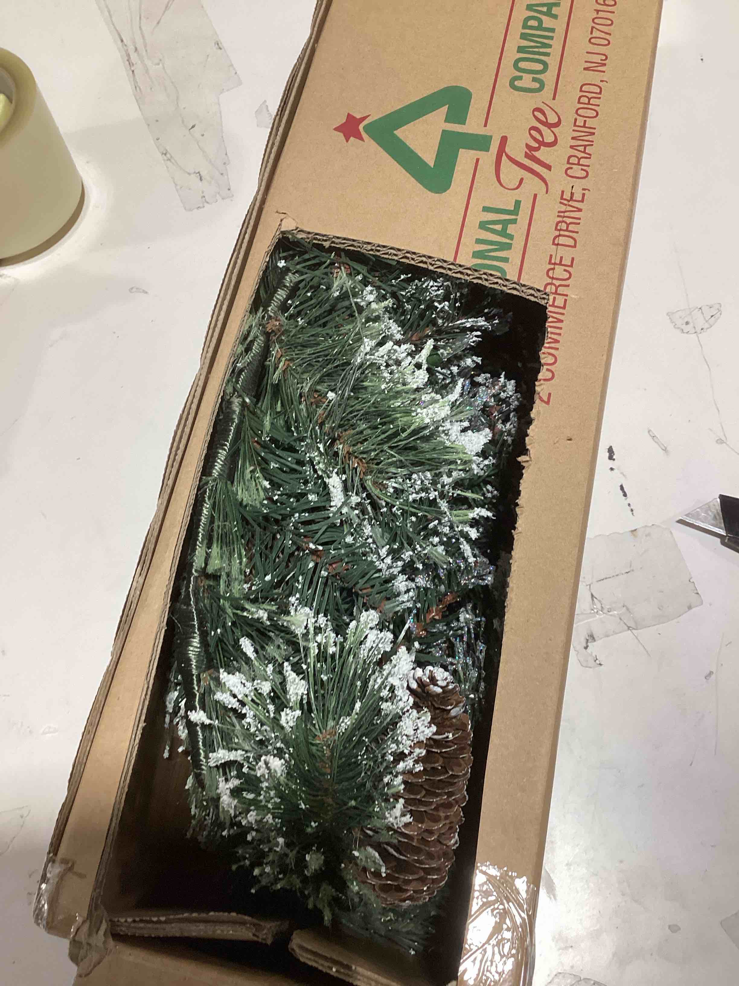 National Tree Company 6 ft Pre-Lit Glittery Bristle Artificial Christmas Garland, Christmas Decorati