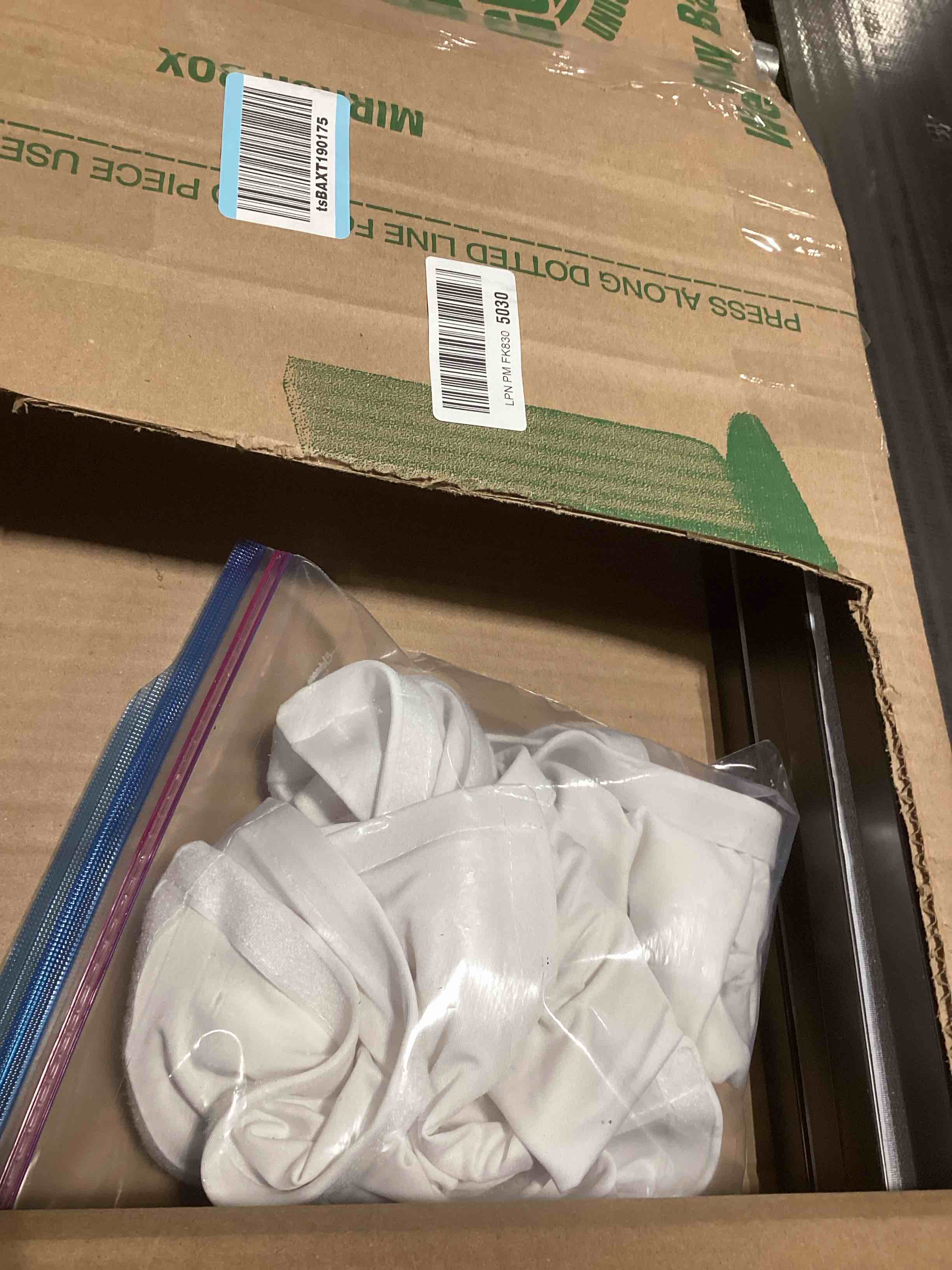 Condition photo showing As Is for Pyle DJ Booth Foldable Cover Screen - Portable 5.6 ft Tabletop Event Facade Front Board Video Light 