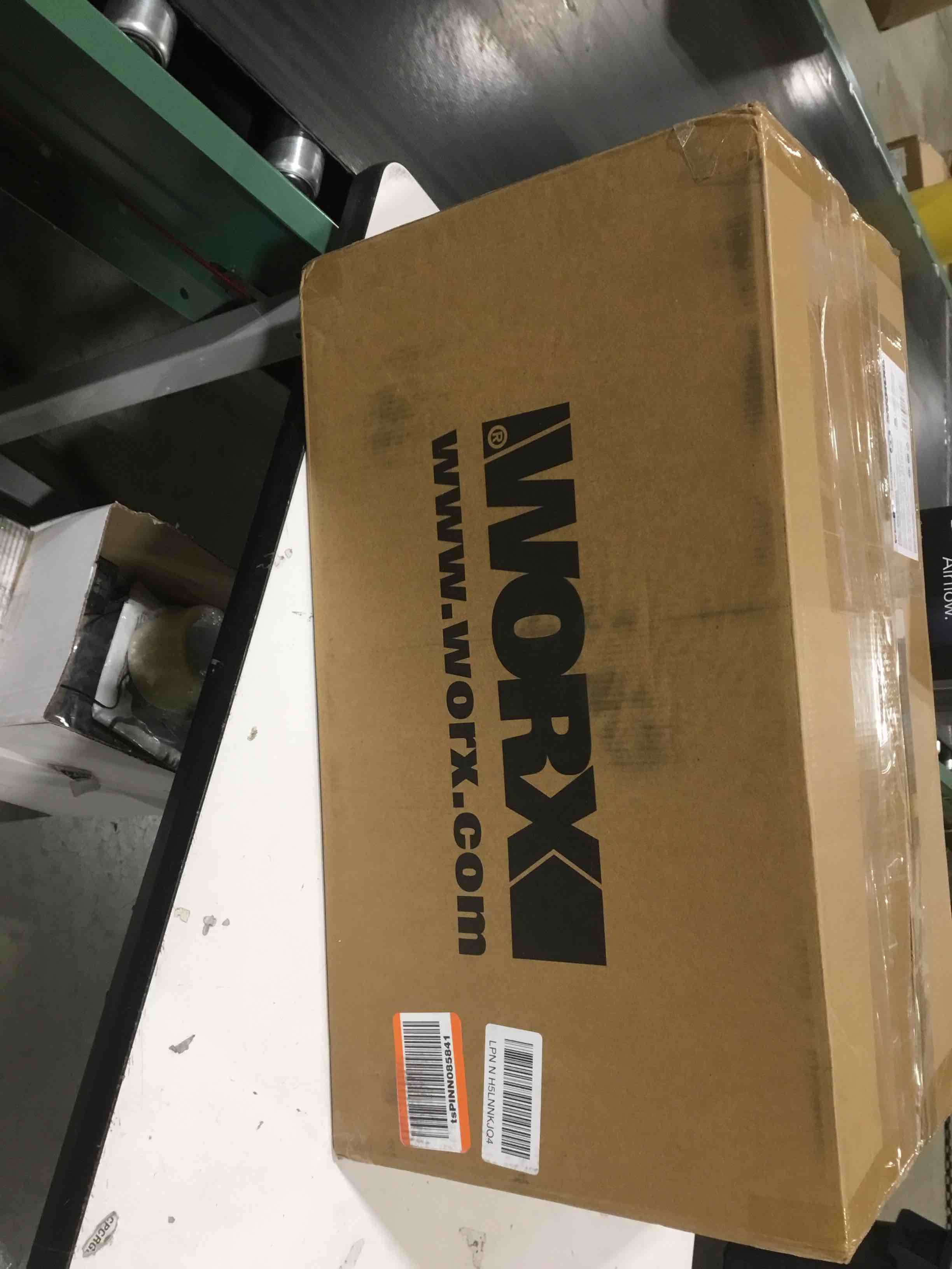 Condition photo showing Good Condition for WORX WG583 40V Cordless Leaf Blower, 3 in 1 Blowers for Lawn Care with Vacuum & Mulcher, Electric Blower with Brushless Motor & 2 Speed Control, 2 Batteries & Charger Included 210MPH 40V 3 in 1 w/(2)4.0 Ah Batteries