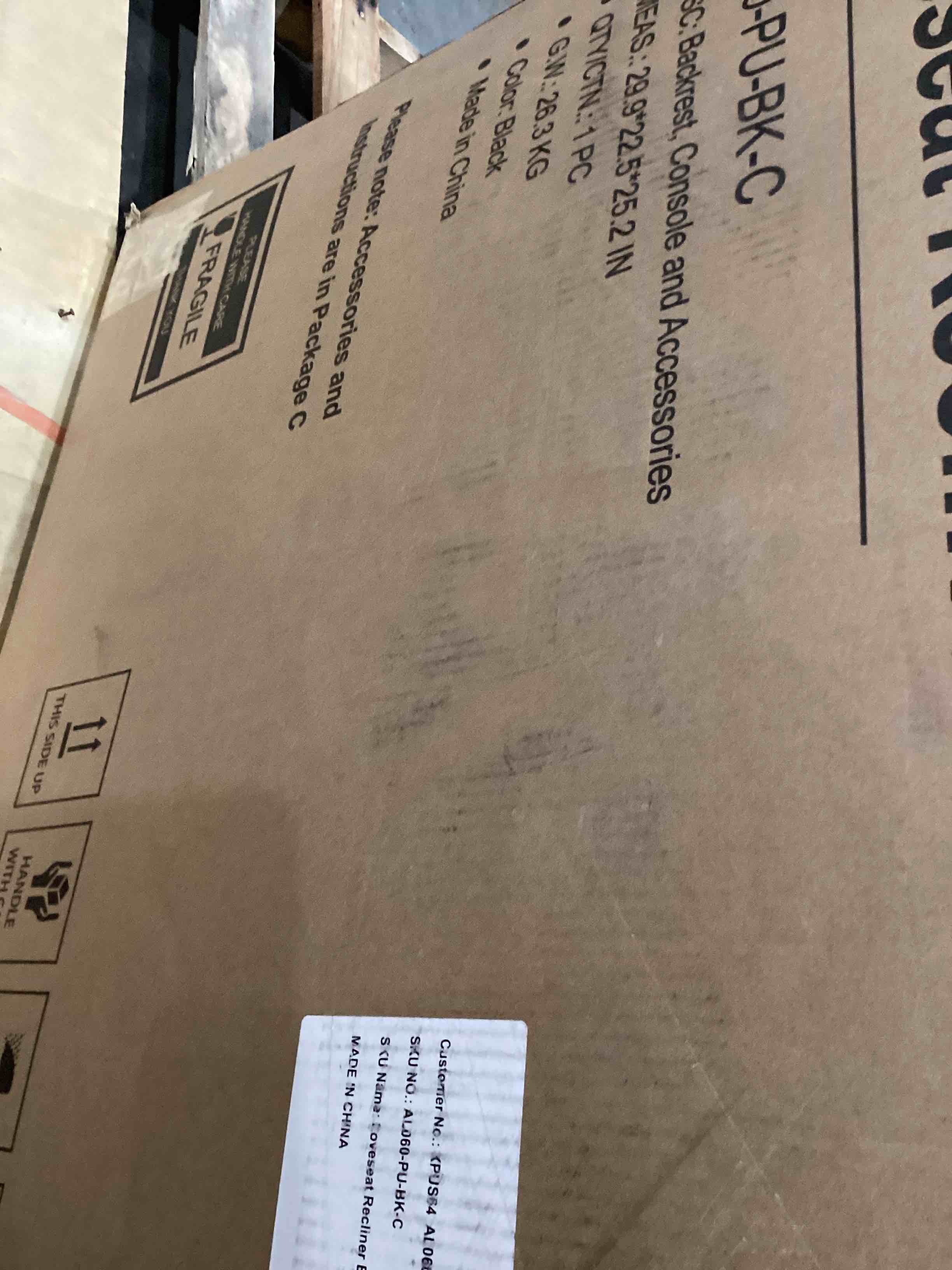 https://s3.amazonaws.com/lotting-images-prod/bidfta/PNK1915031_1756490346035.jpeg