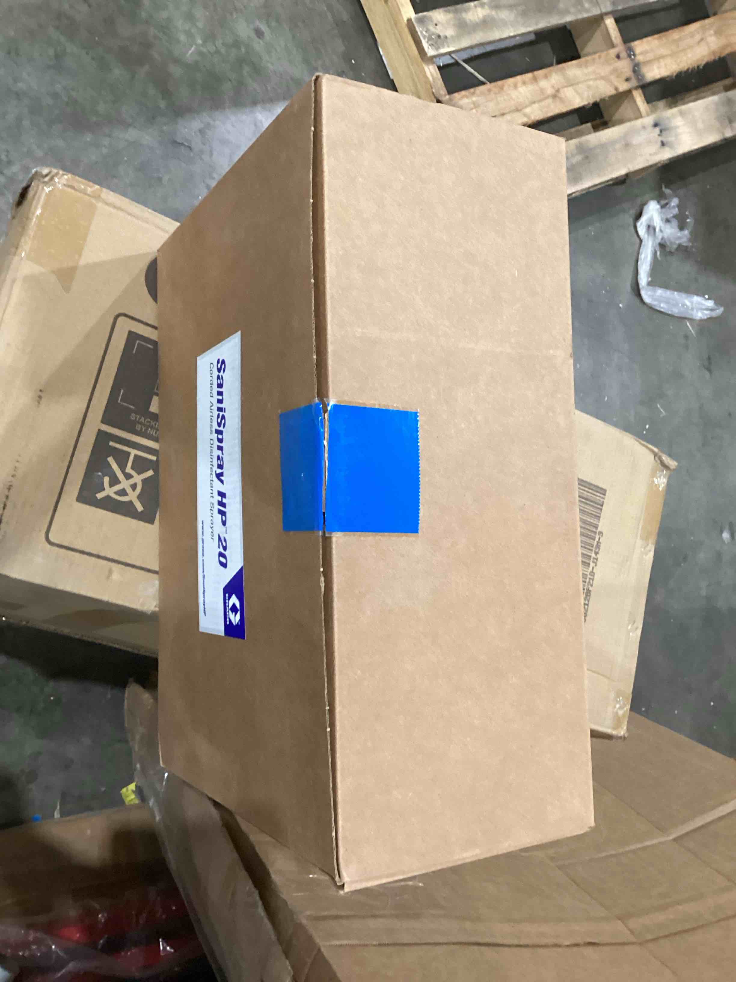 https://s3.amazonaws.com/lotting-images-prod/bidfta/PNK1915033_1756812177626.jpeg