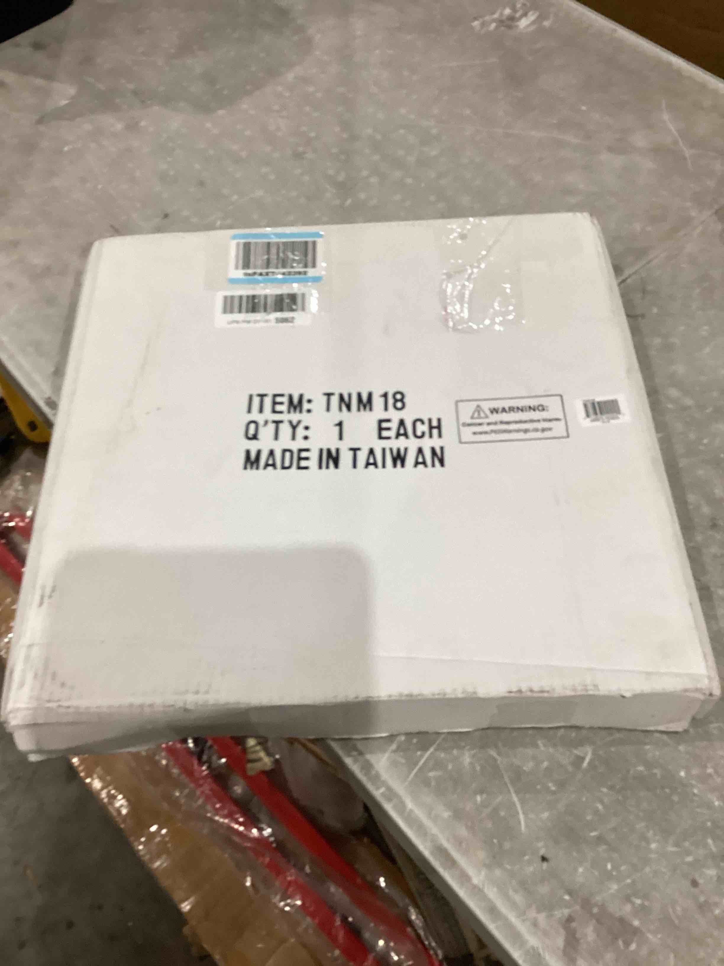 https://s3.amazonaws.com/lotting-images-prod/bidfta/PNK1915037_1756814638085.jpeg