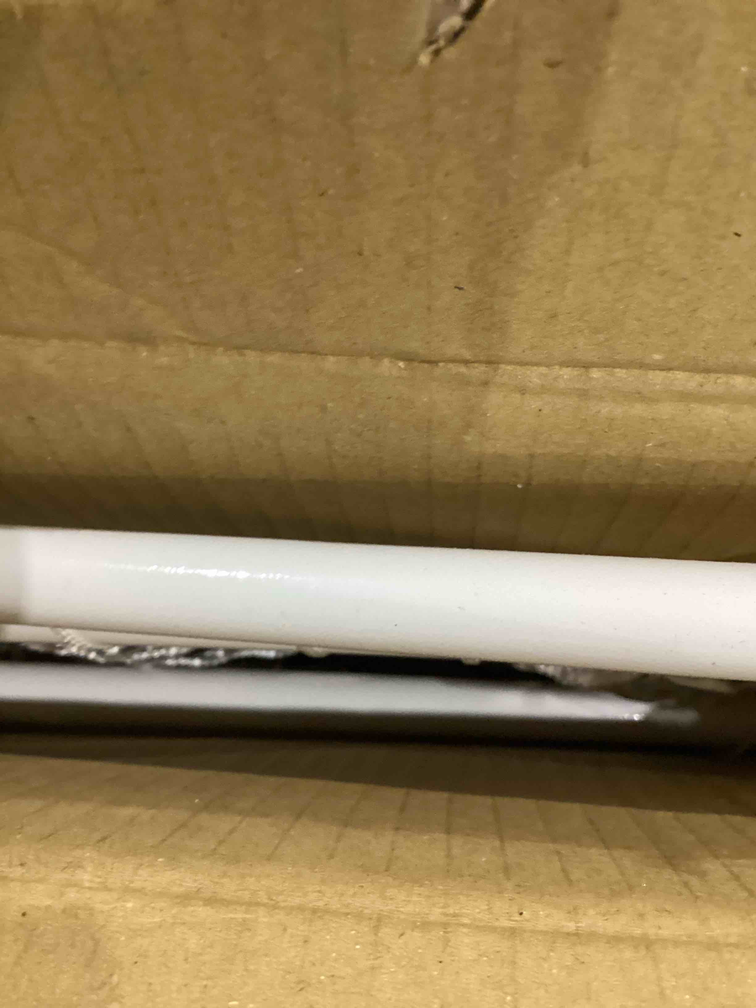 https://s3.amazonaws.com/lotting-images-prod/bidfta/PNK1915037_1756814656259.jpeg