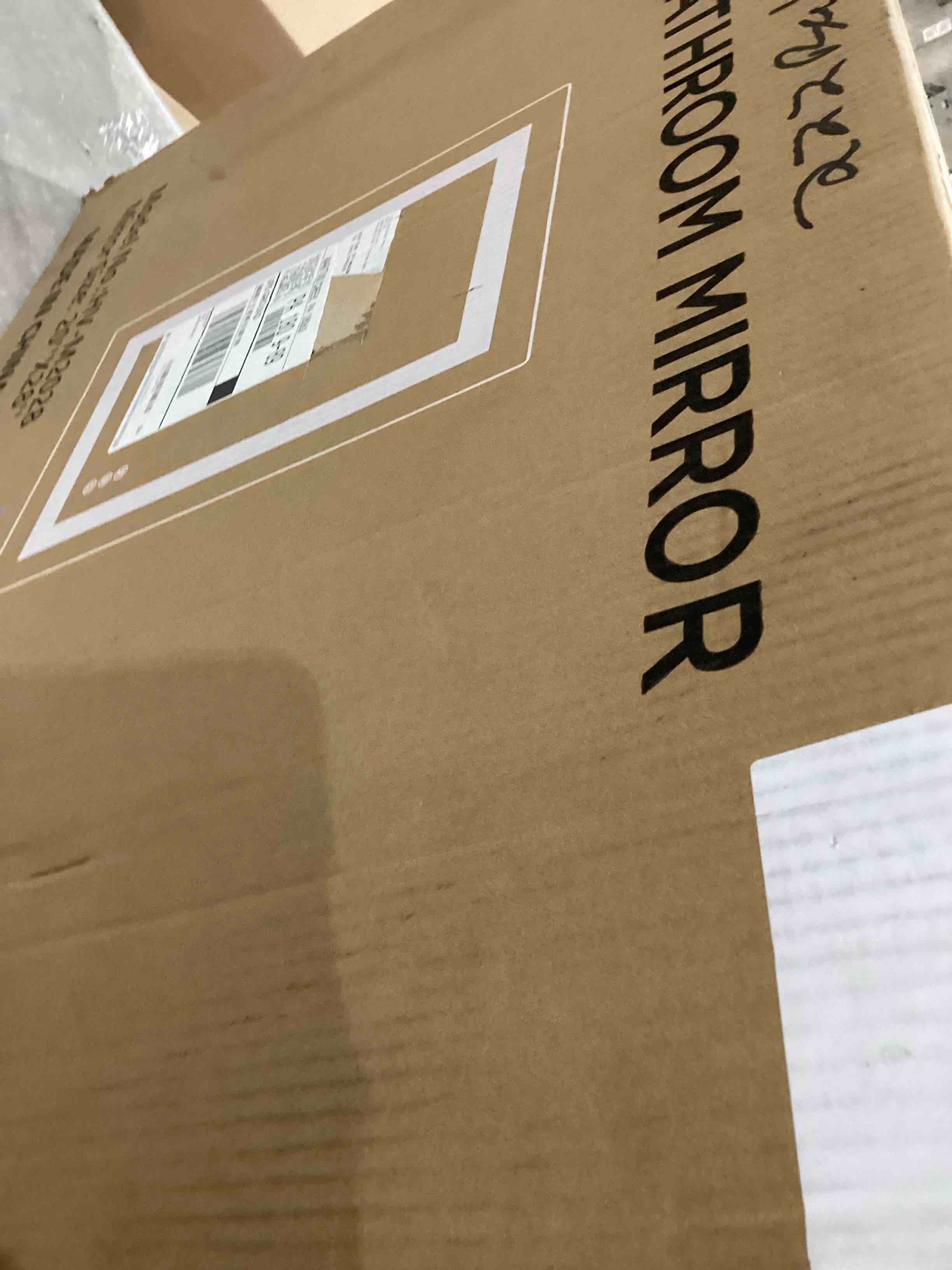 https://s3.amazonaws.com/lotting-images-prod/bidfta/PNK1915146_1756900028942.jpeg