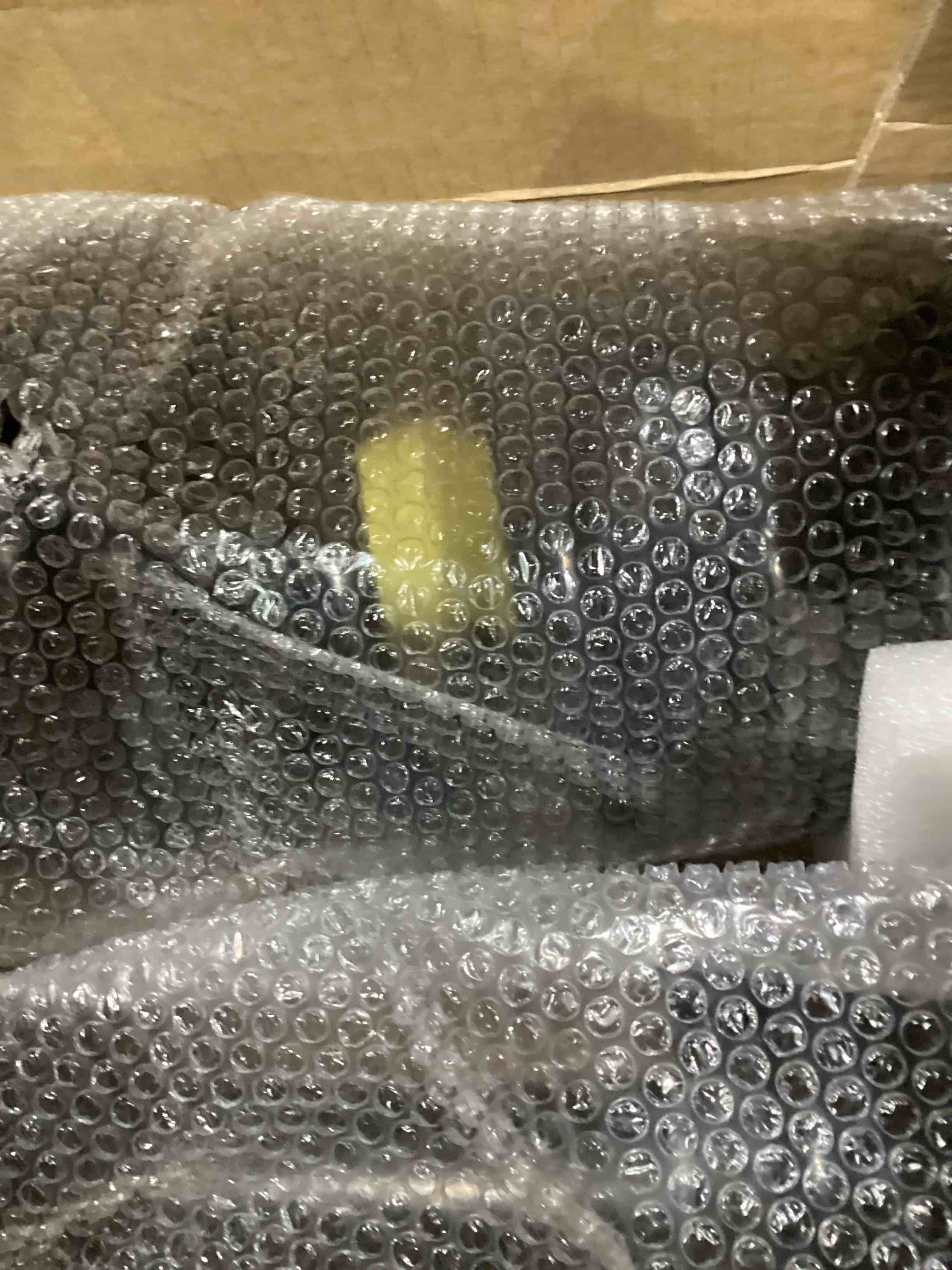 https://s3.amazonaws.com/lotting-images-prod/bidfta/PNK1915192_1756912896704.jpeg
