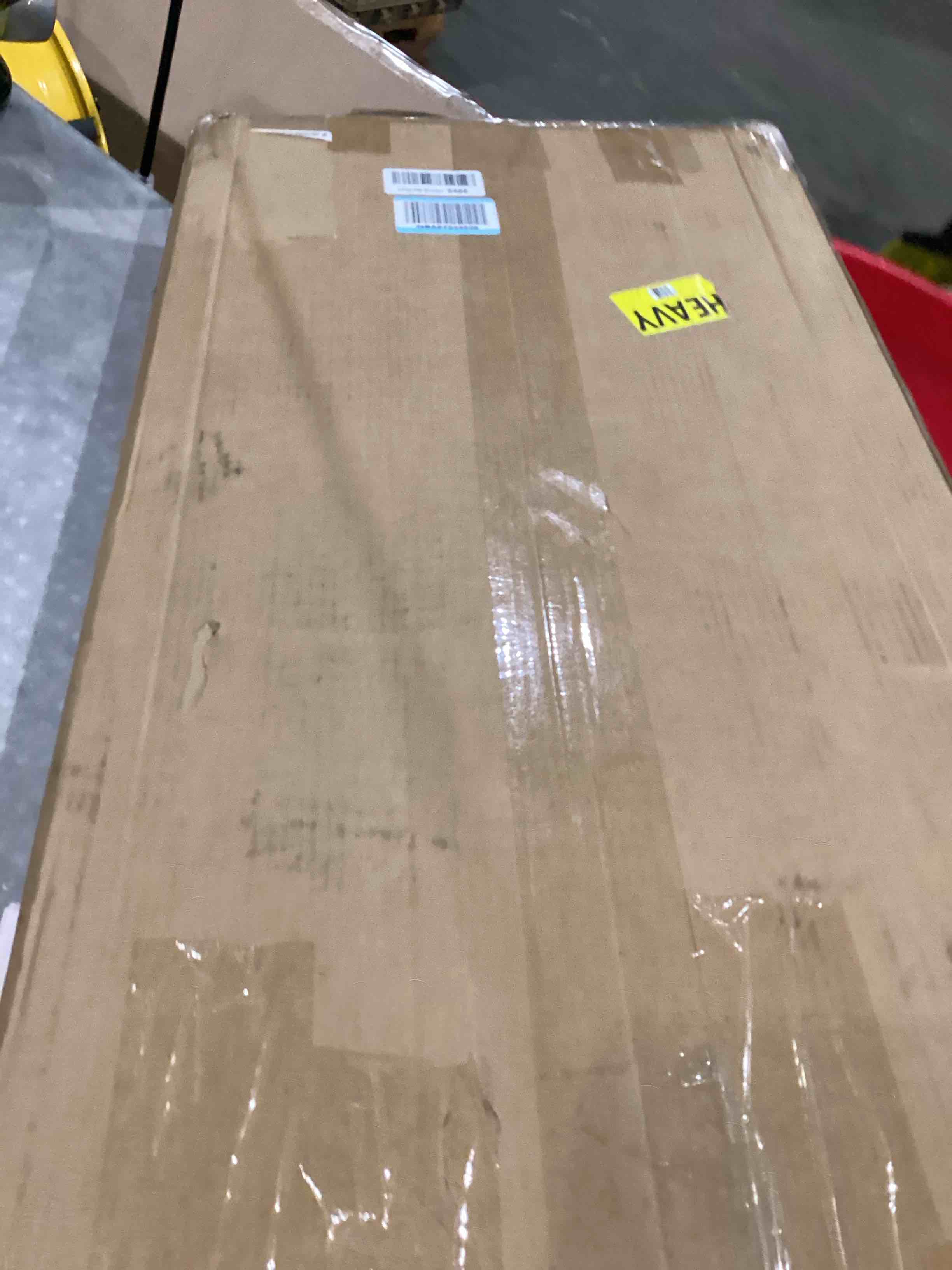 https://s3.amazonaws.com/lotting-images-prod/bidfta/PNK1915279_1756998935320.jpeg