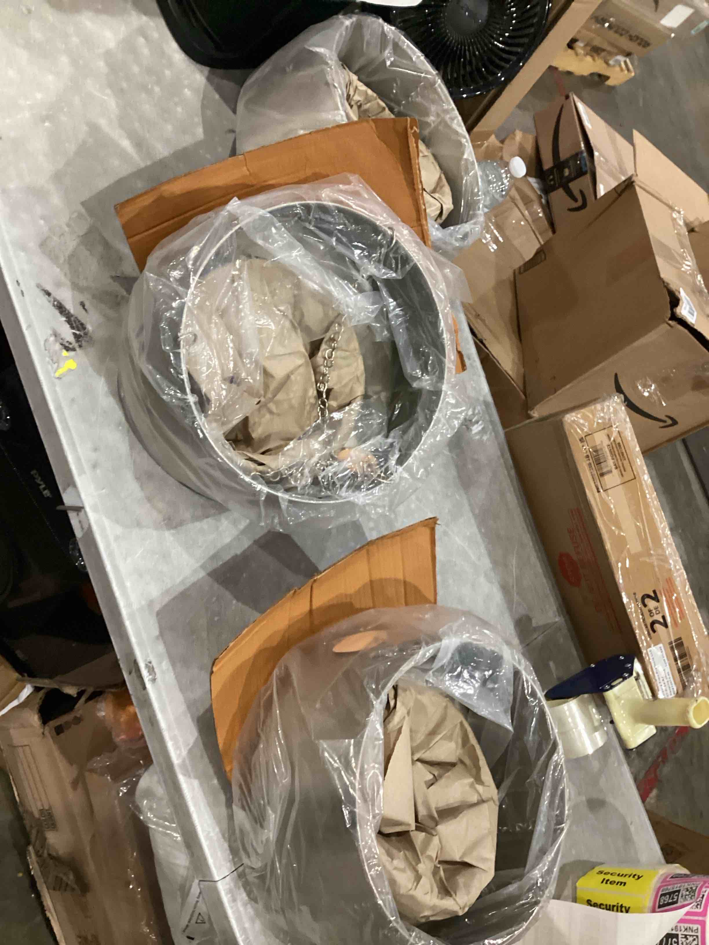 https://s3.amazonaws.com/lotting-images-prod/bidfta/PNK1915759_1757690094732.jpeg
