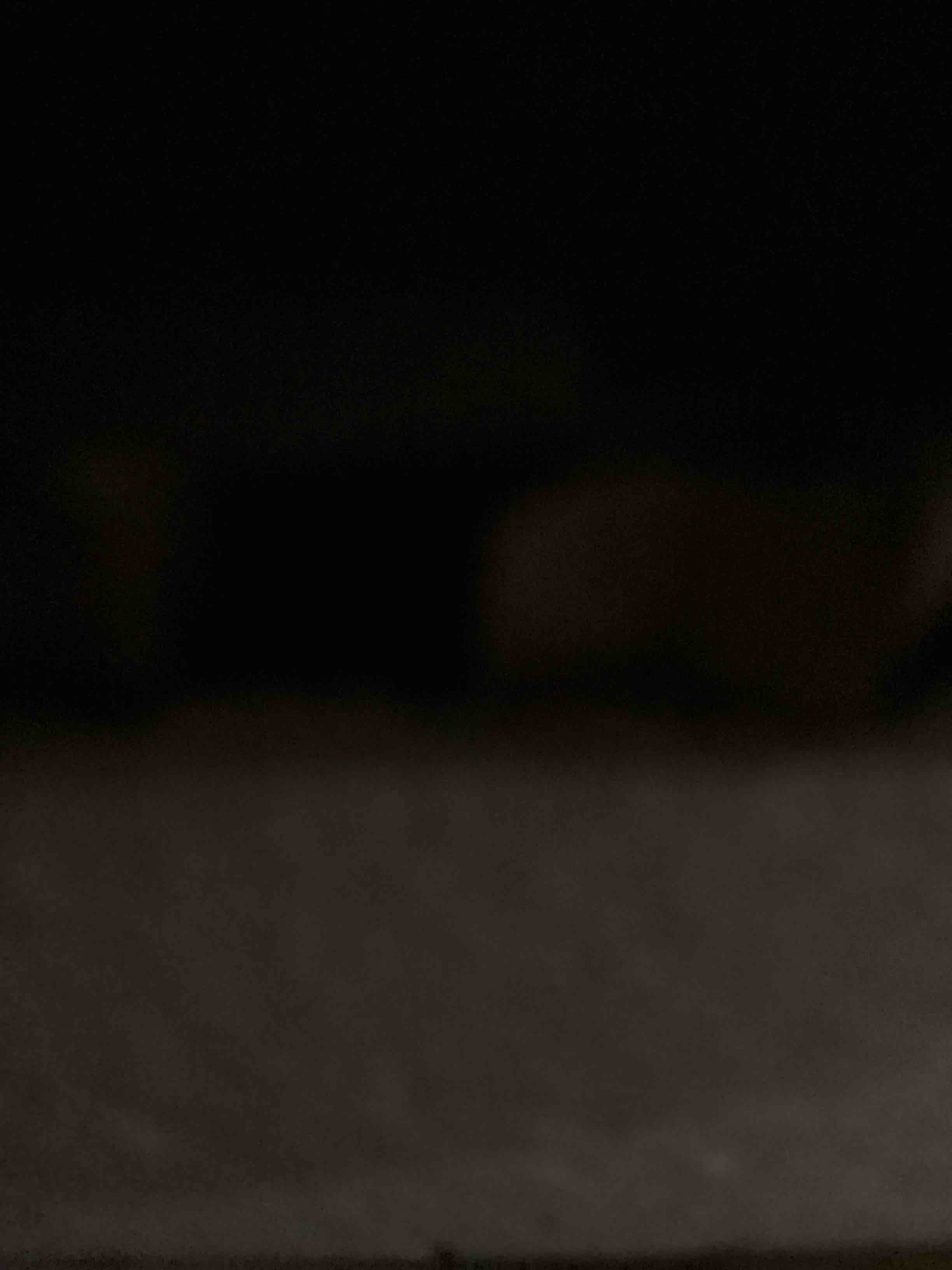 https://s3.amazonaws.com/lotting-images-prod/bidfta/PNK1915896_1757940246387.jpeg