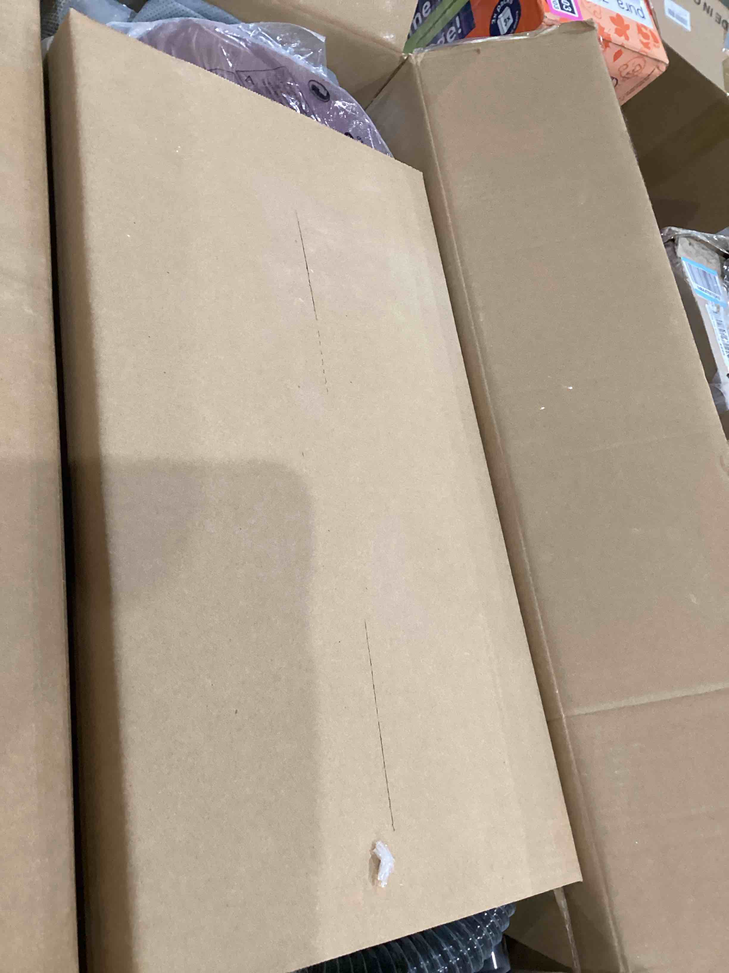 https://s3.amazonaws.com/lotting-images-prod/bidfta/PNK1915904_1757944262261.jpeg