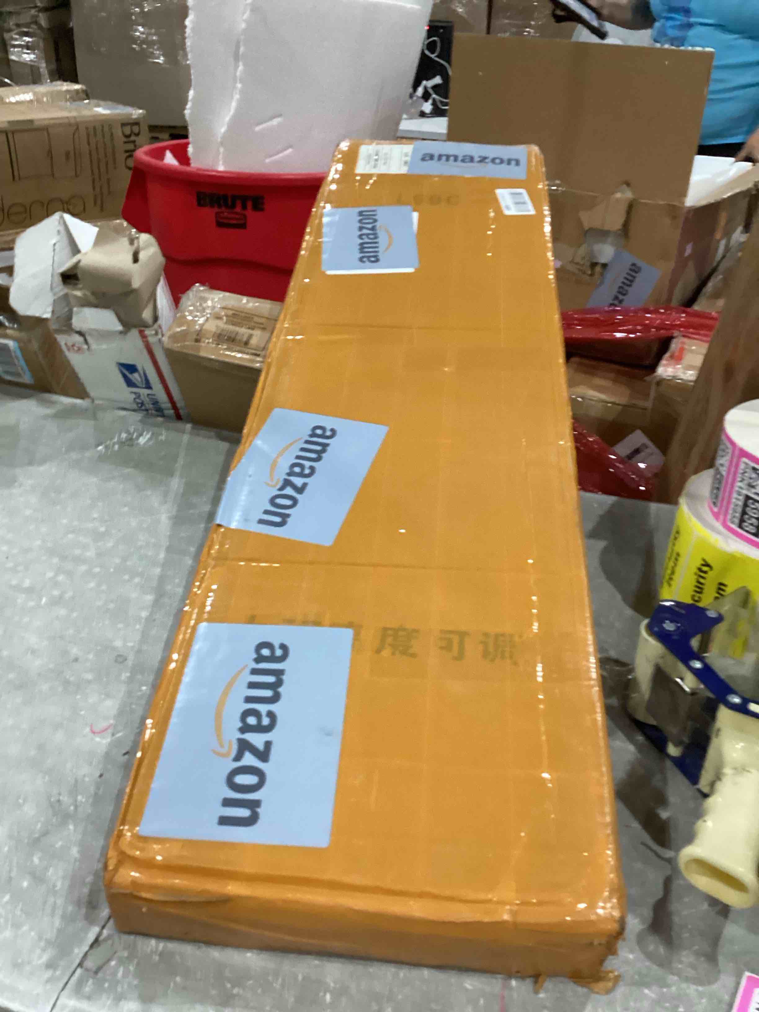 https://s3.amazonaws.com/lotting-images-prod/bidfta/PNK1915945_1757964071708.jpeg