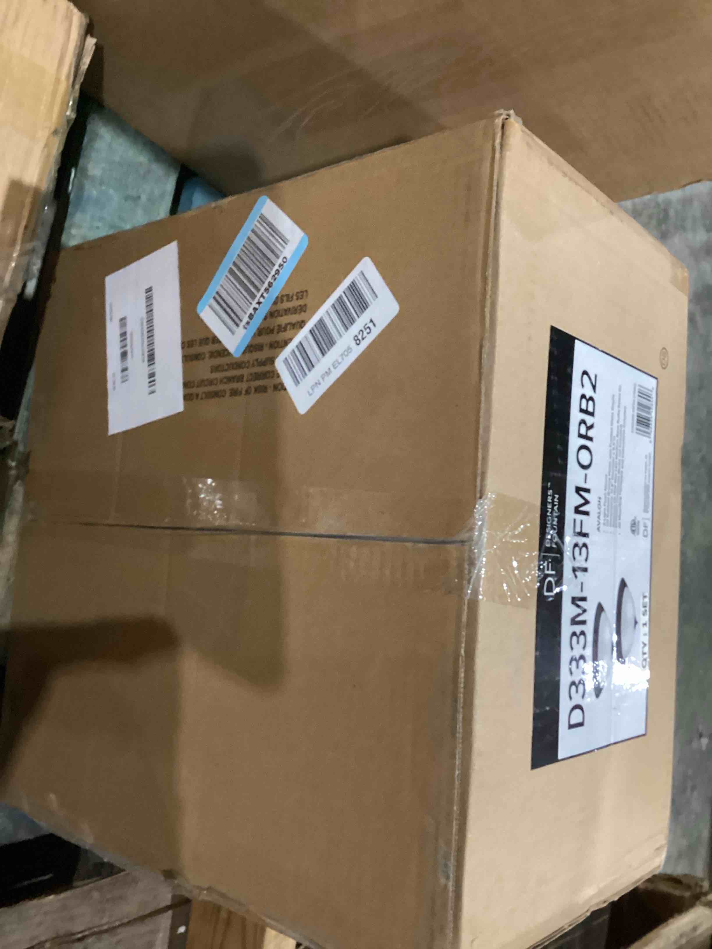 https://s3.amazonaws.com/lotting-images-prod/bidfta/PNK1915970_1758026525282.jpeg