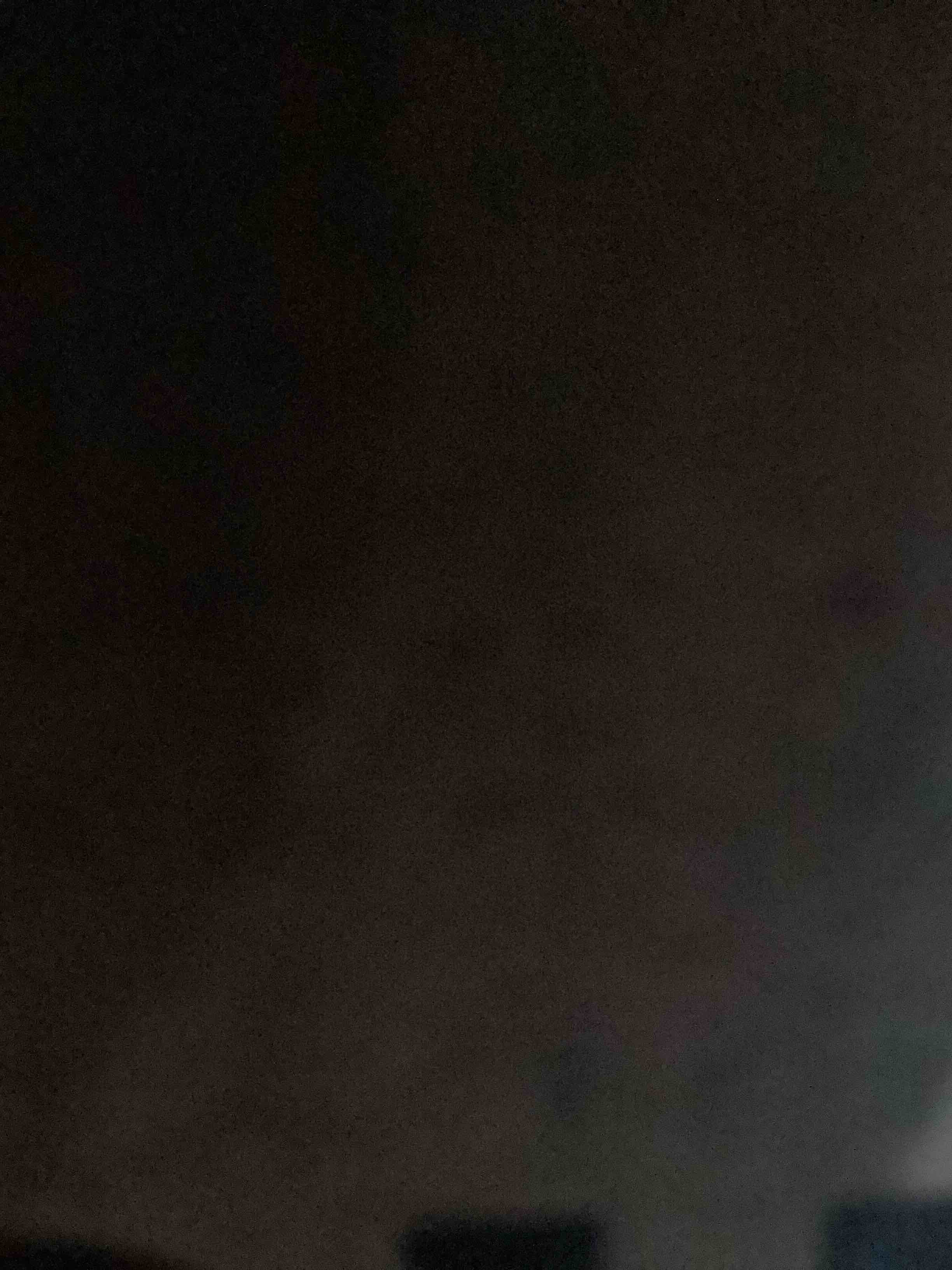 https://s3.amazonaws.com/lotting-images-prod/bidfta/PNK1916039_1758049536121.jpeg