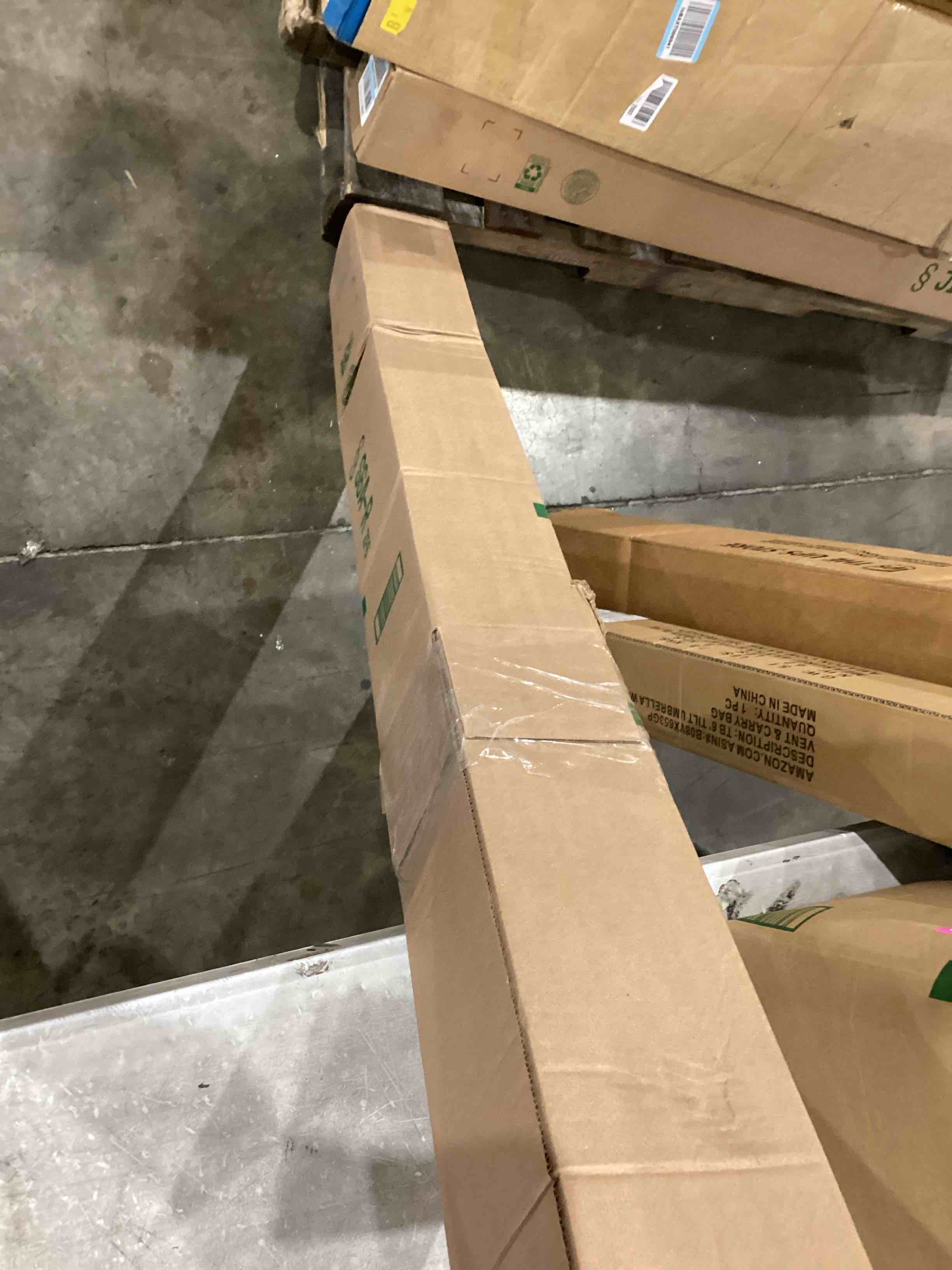 https://s3.amazonaws.com/lotting-images-prod/bidfta/PNK1916384_1758804915069.jpeg