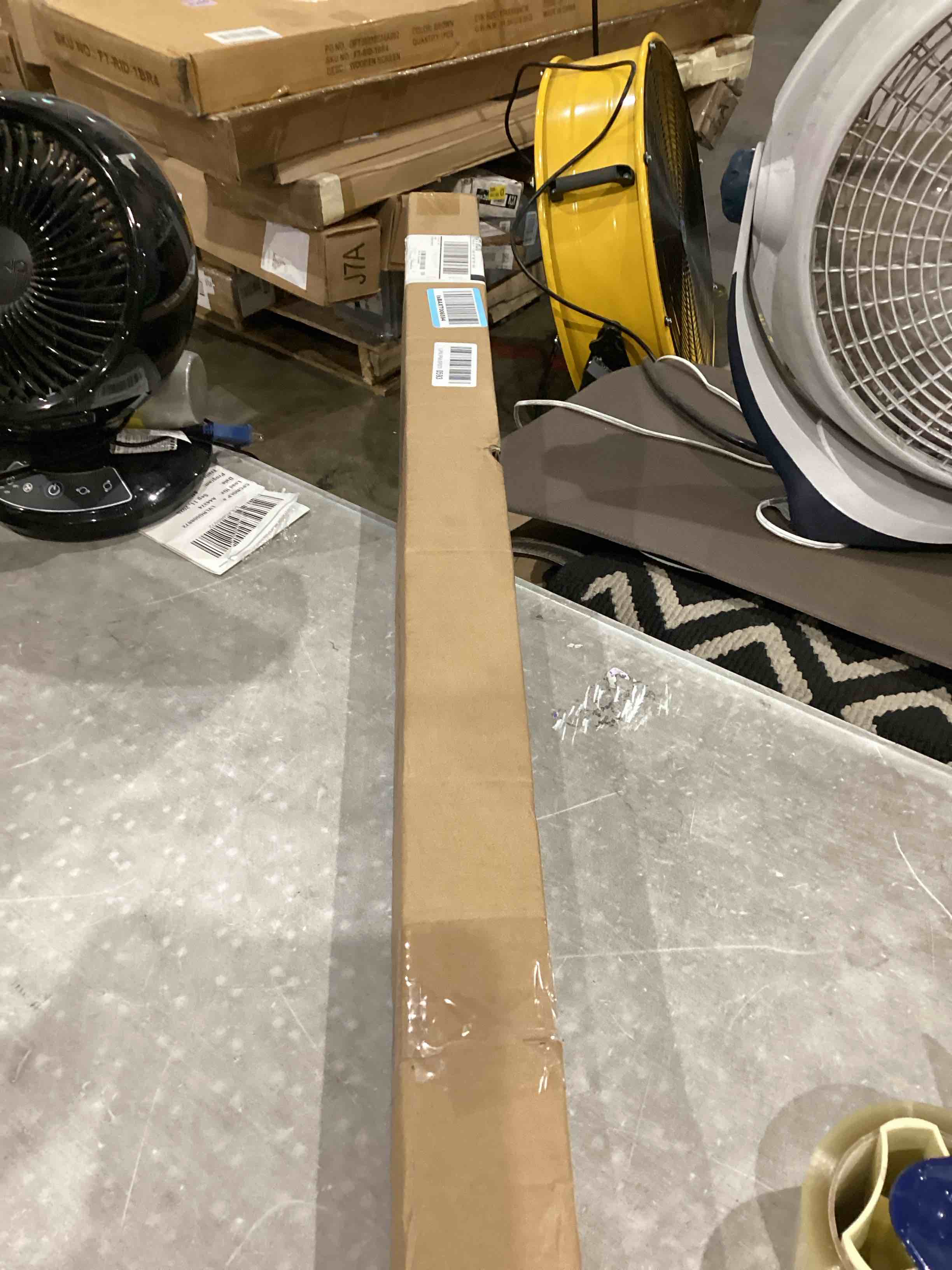 https://s3.amazonaws.com/lotting-images-prod/bidfta/PNK1916403_1758810040042.jpeg