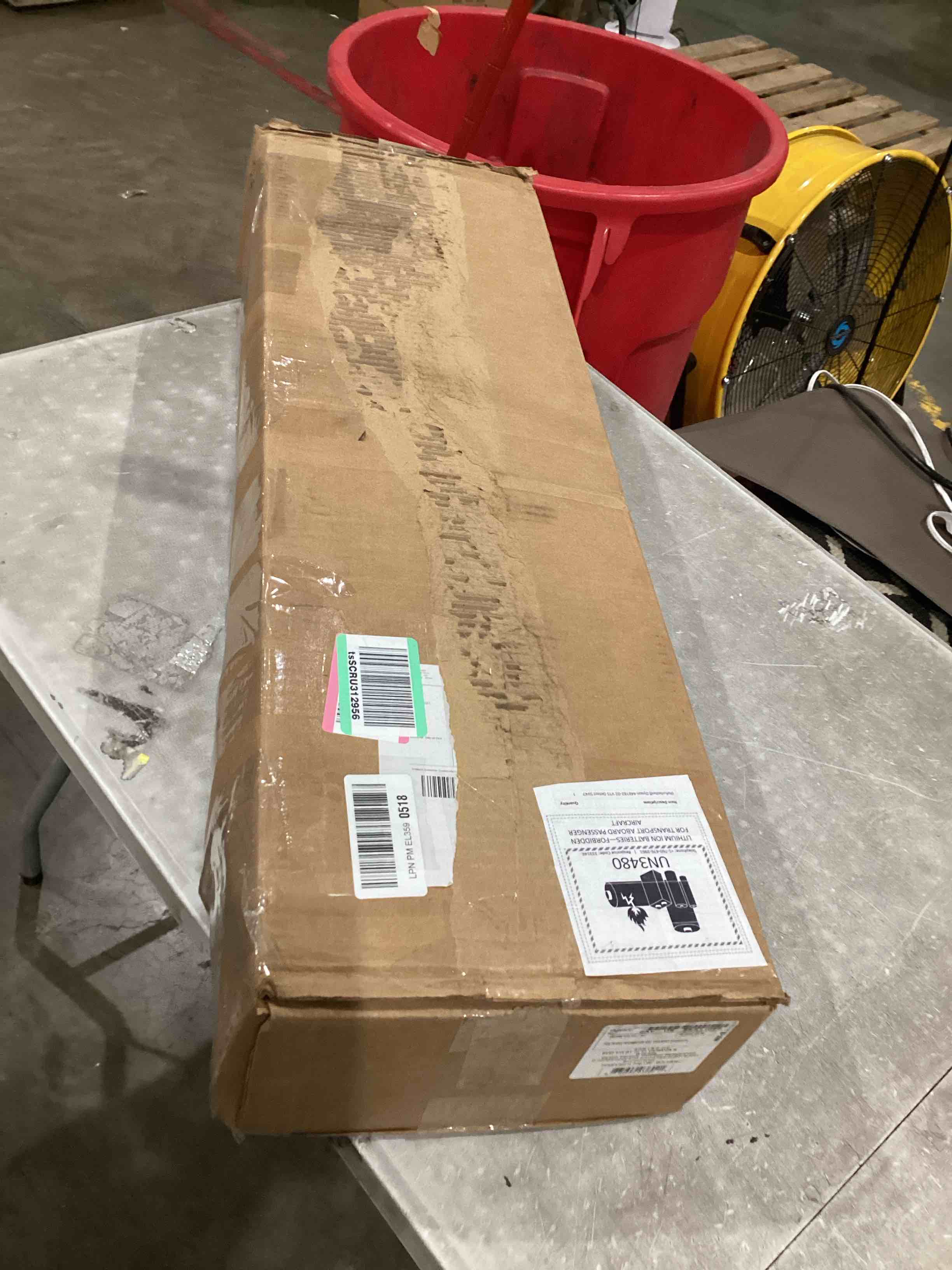 https://s3.amazonaws.com/lotting-images-prod/bidfta/PNK1916504_1758897718727.jpeg