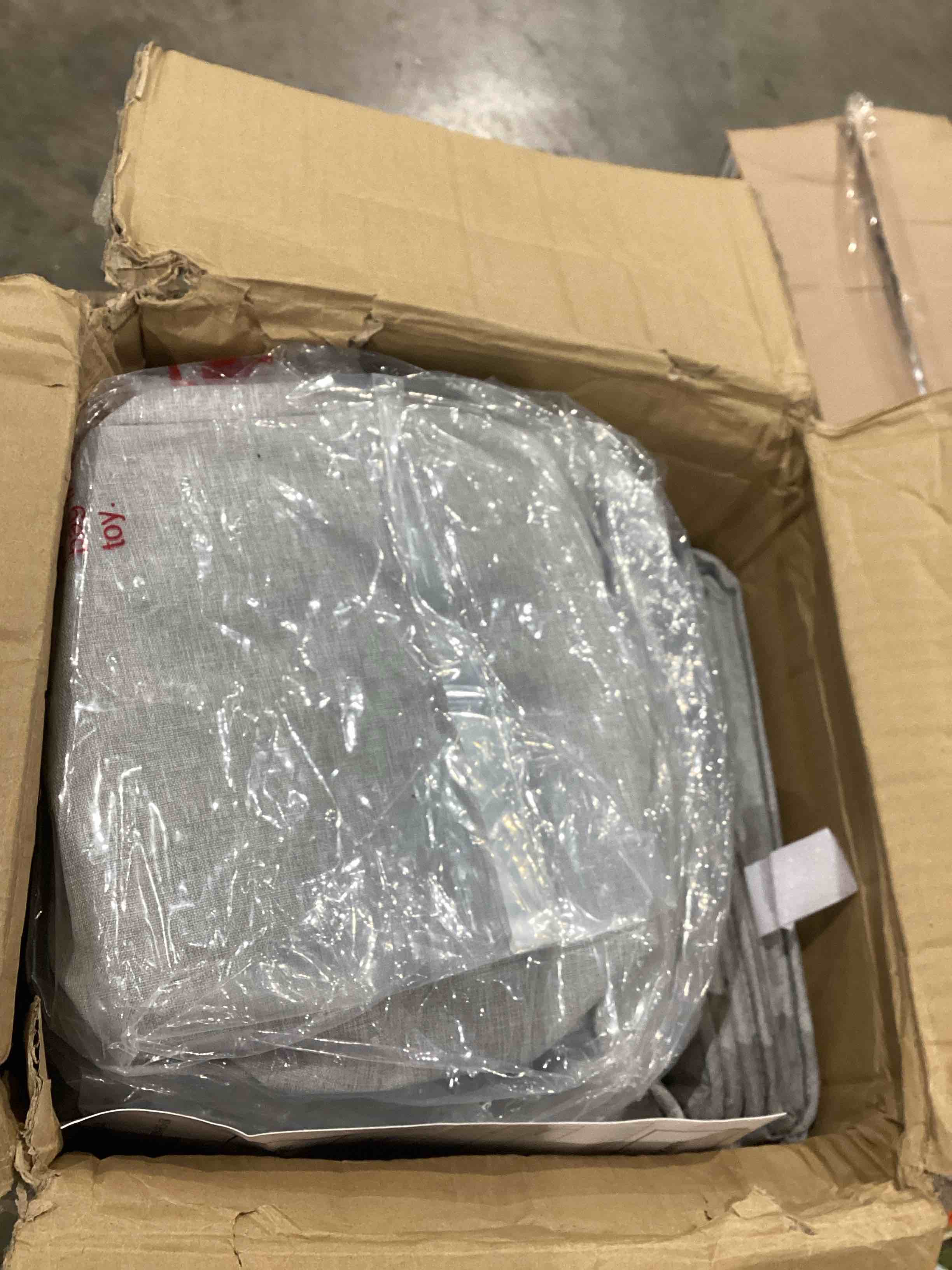 https://s3.amazonaws.com/lotting-images-prod/bidfta/PNK1916511_1758898881644.jpeg