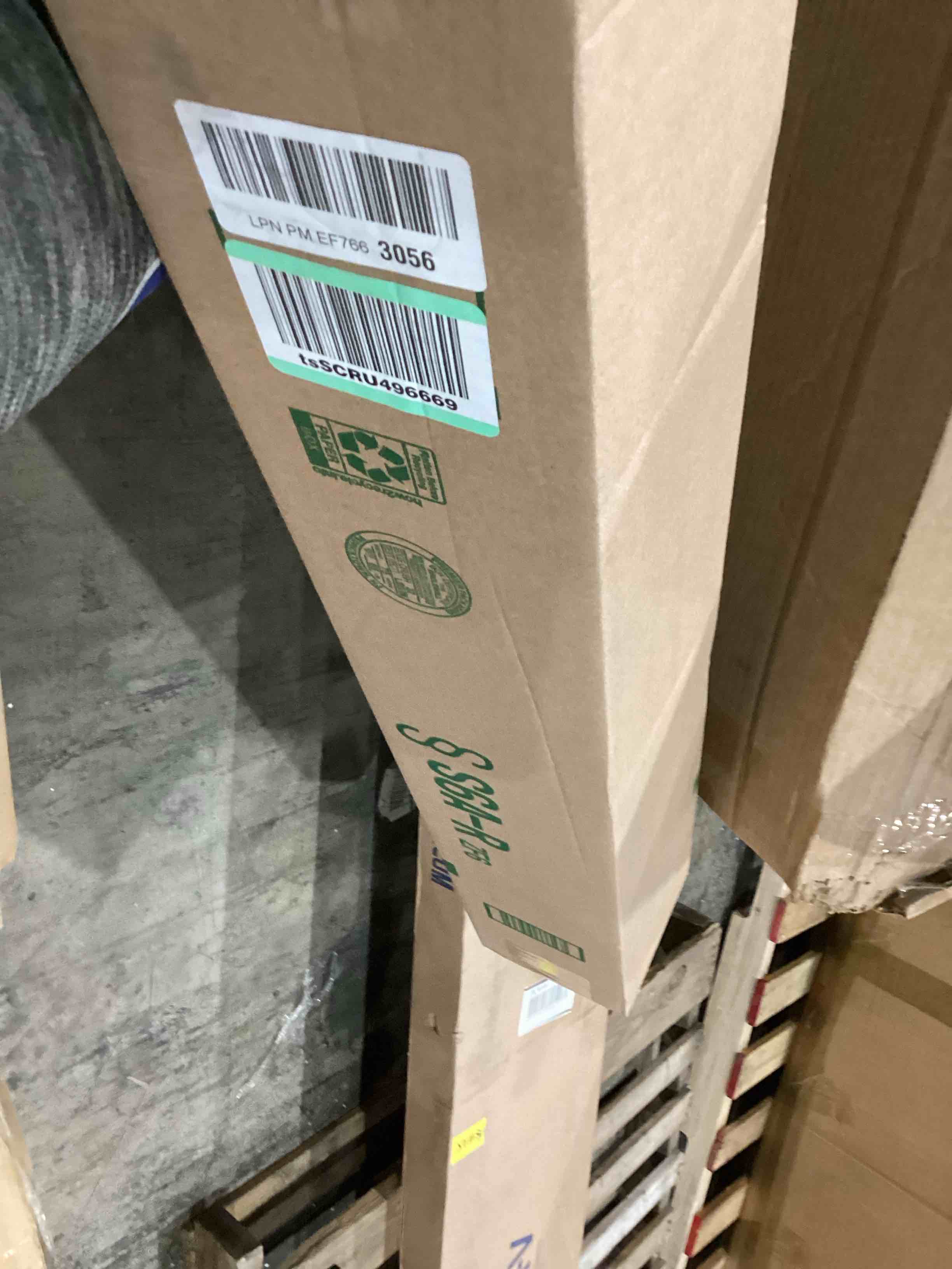 https://s3.amazonaws.com/lotting-images-prod/bidfta/PNK1918549_1754931628996.jpeg