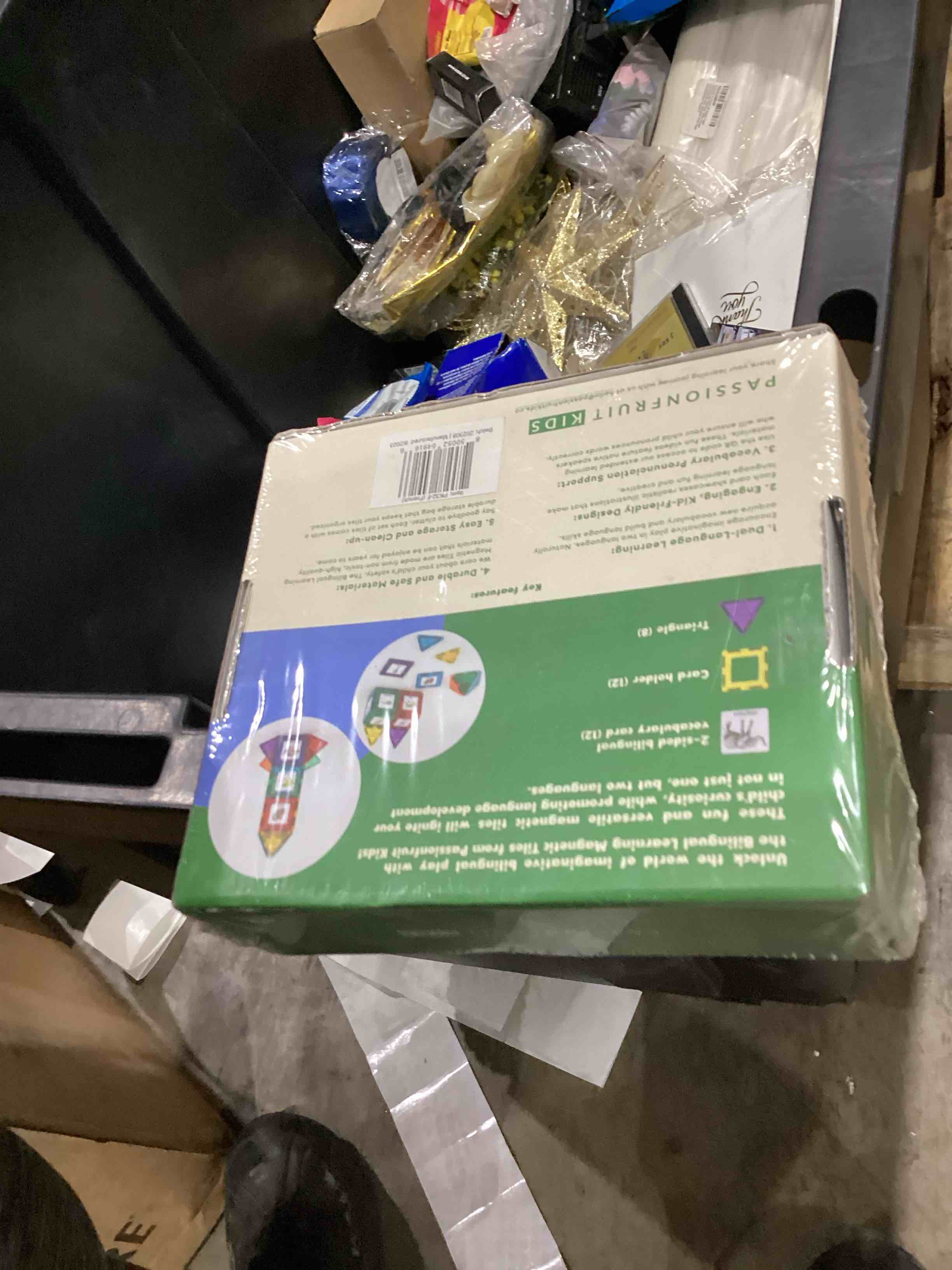 https://s3.amazonaws.com/lotting-images-prod/bidfta/PNK1918614_1754938422649.jpeg