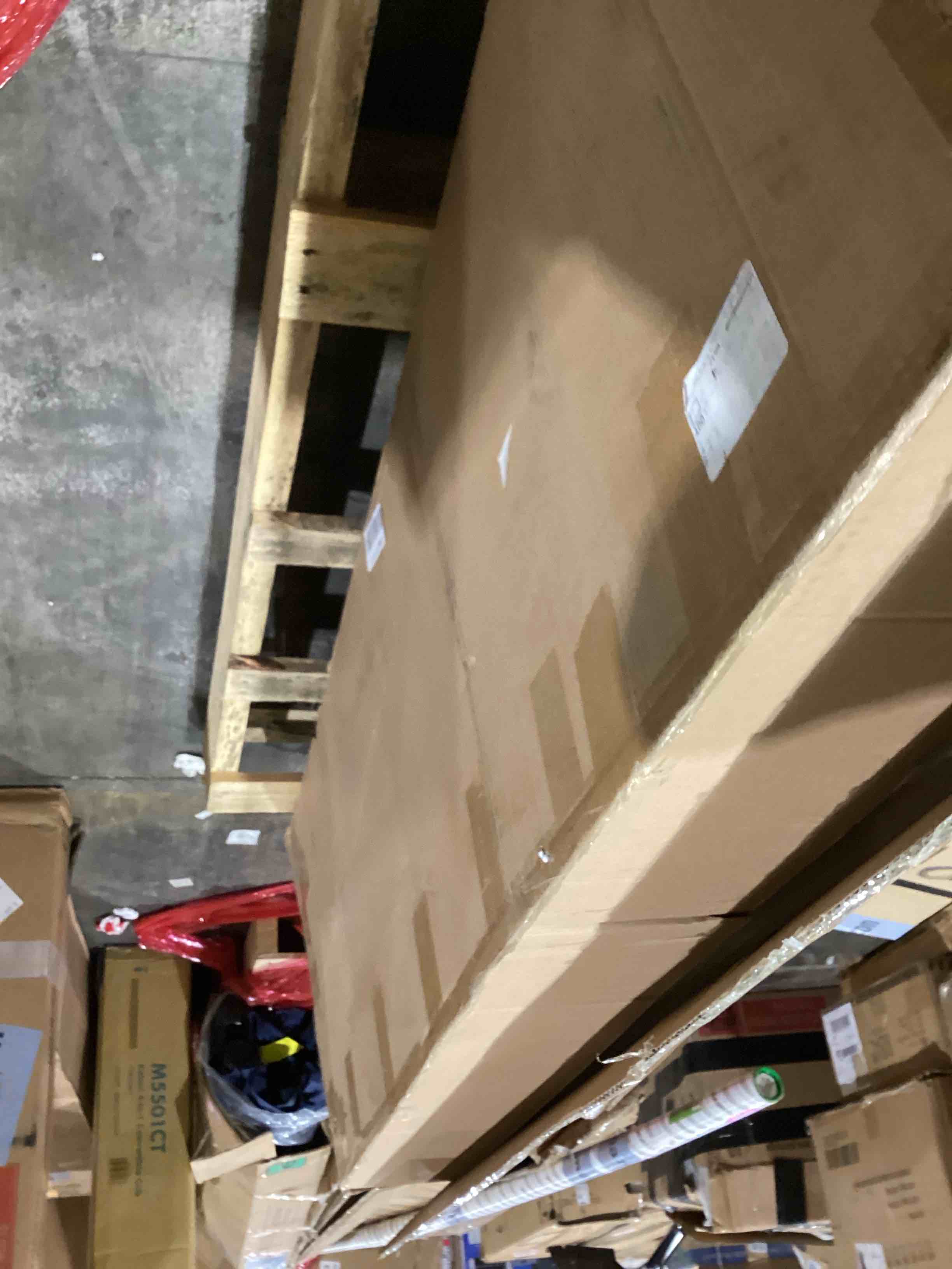 https://s3.amazonaws.com/lotting-images-prod/bidfta/PNK1918731_1755004938420.jpeg