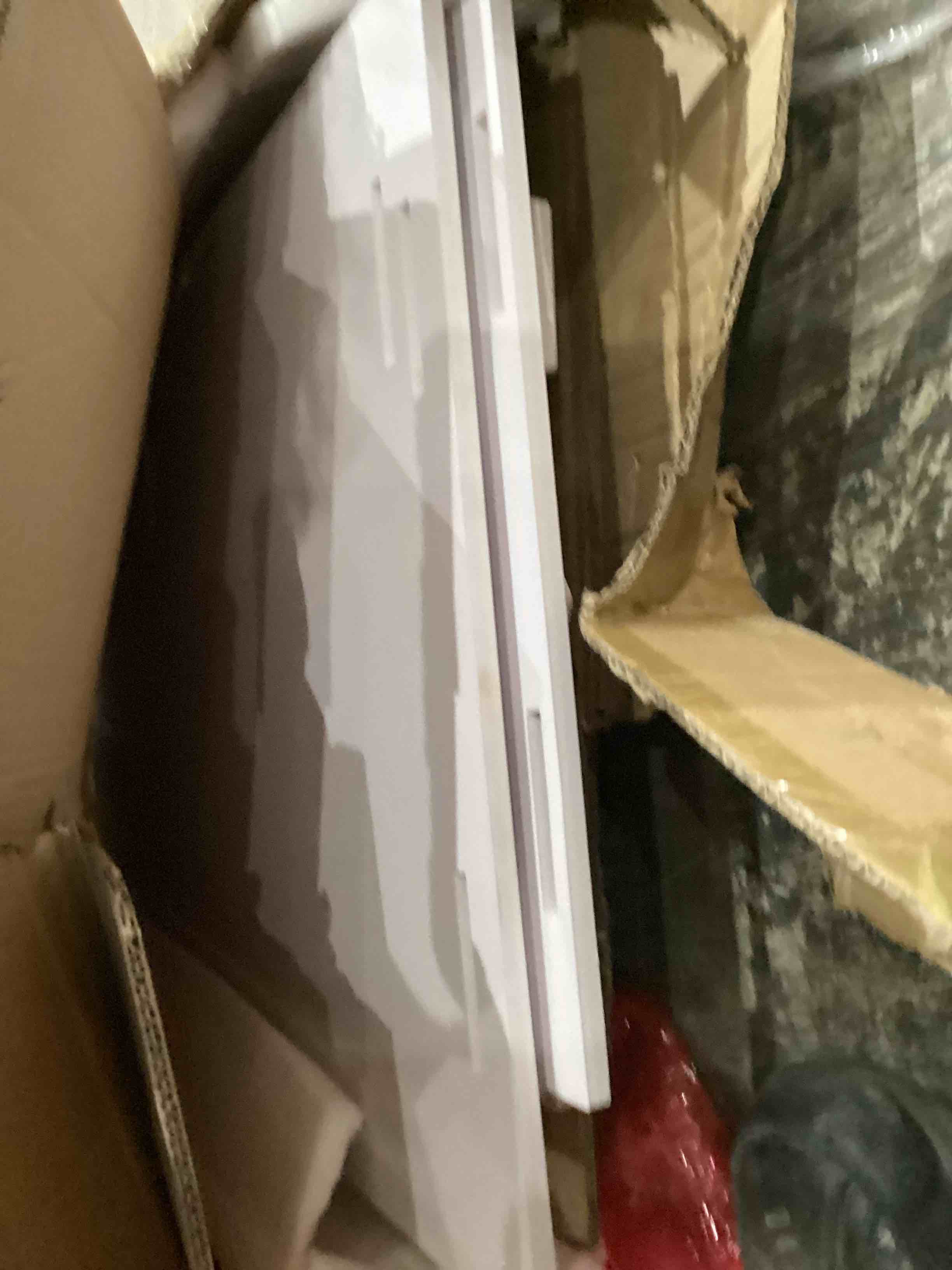 https://s3.amazonaws.com/lotting-images-prod/bidfta/PNK1918748_1755007850532.jpeg