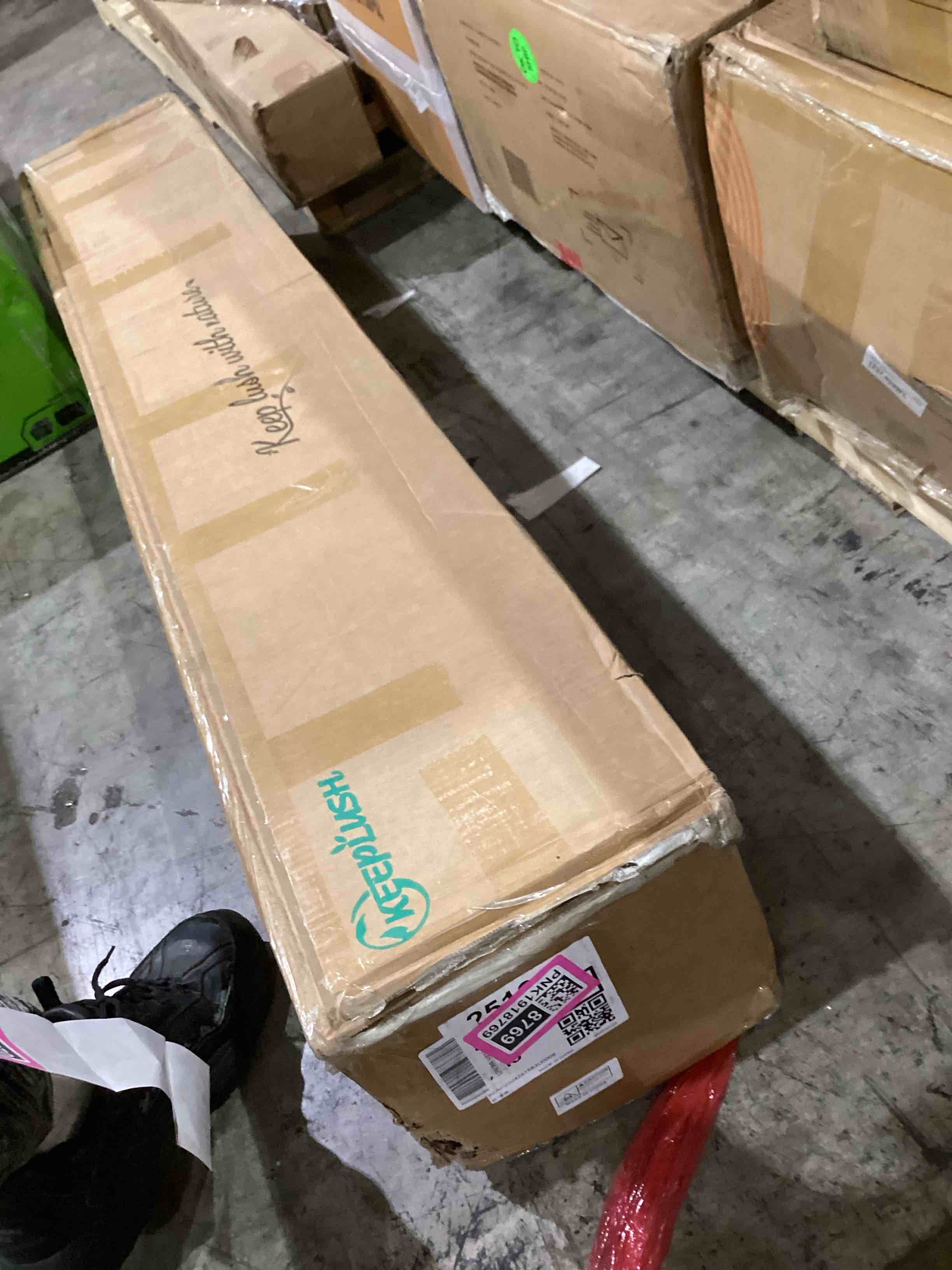 https://s3.amazonaws.com/lotting-images-prod/bidfta/PNK1918769_1755011012662.jpeg