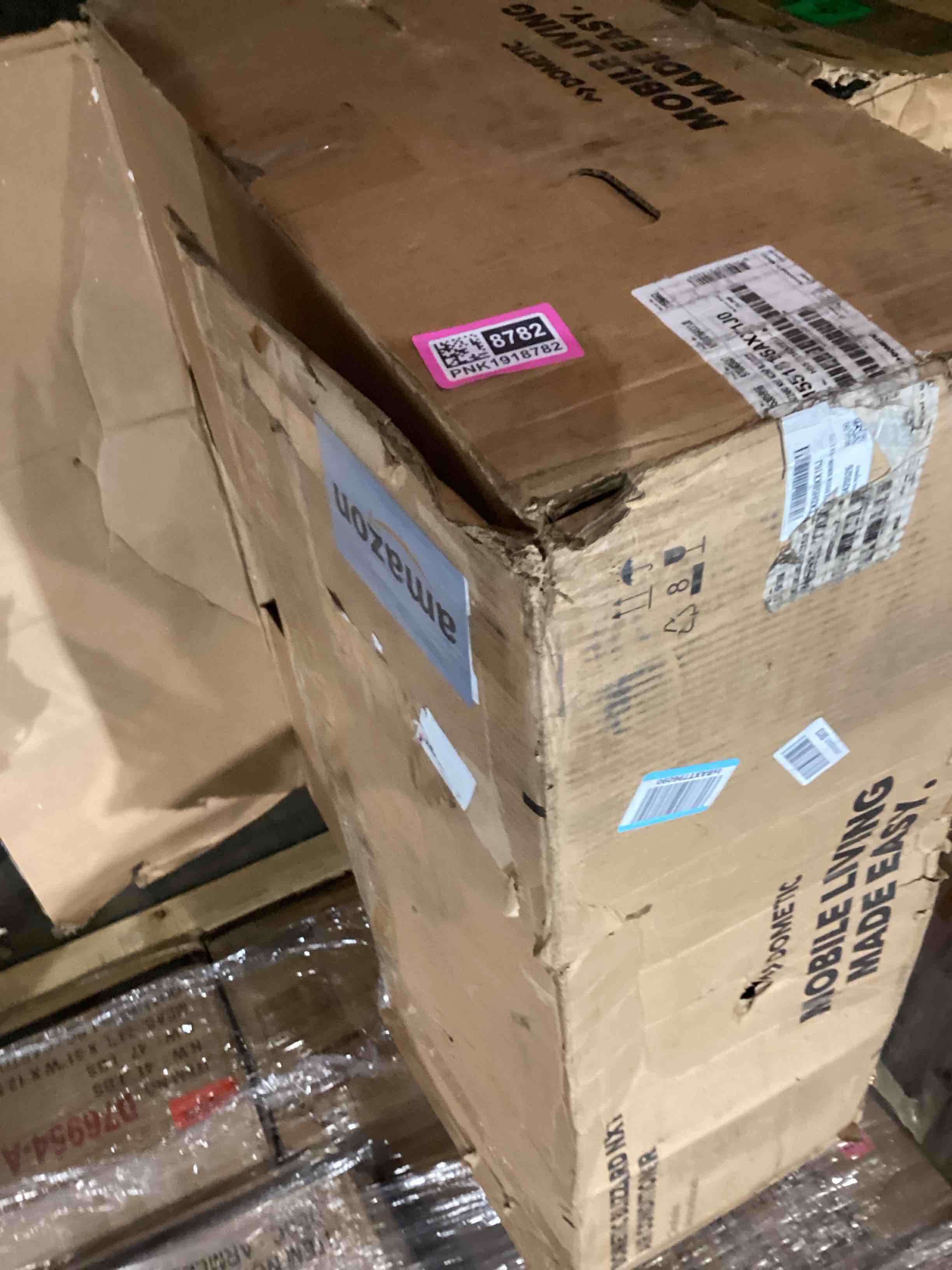 https://s3.amazonaws.com/lotting-images-prod/bidfta/PNK1918782_1755012463713.jpeg