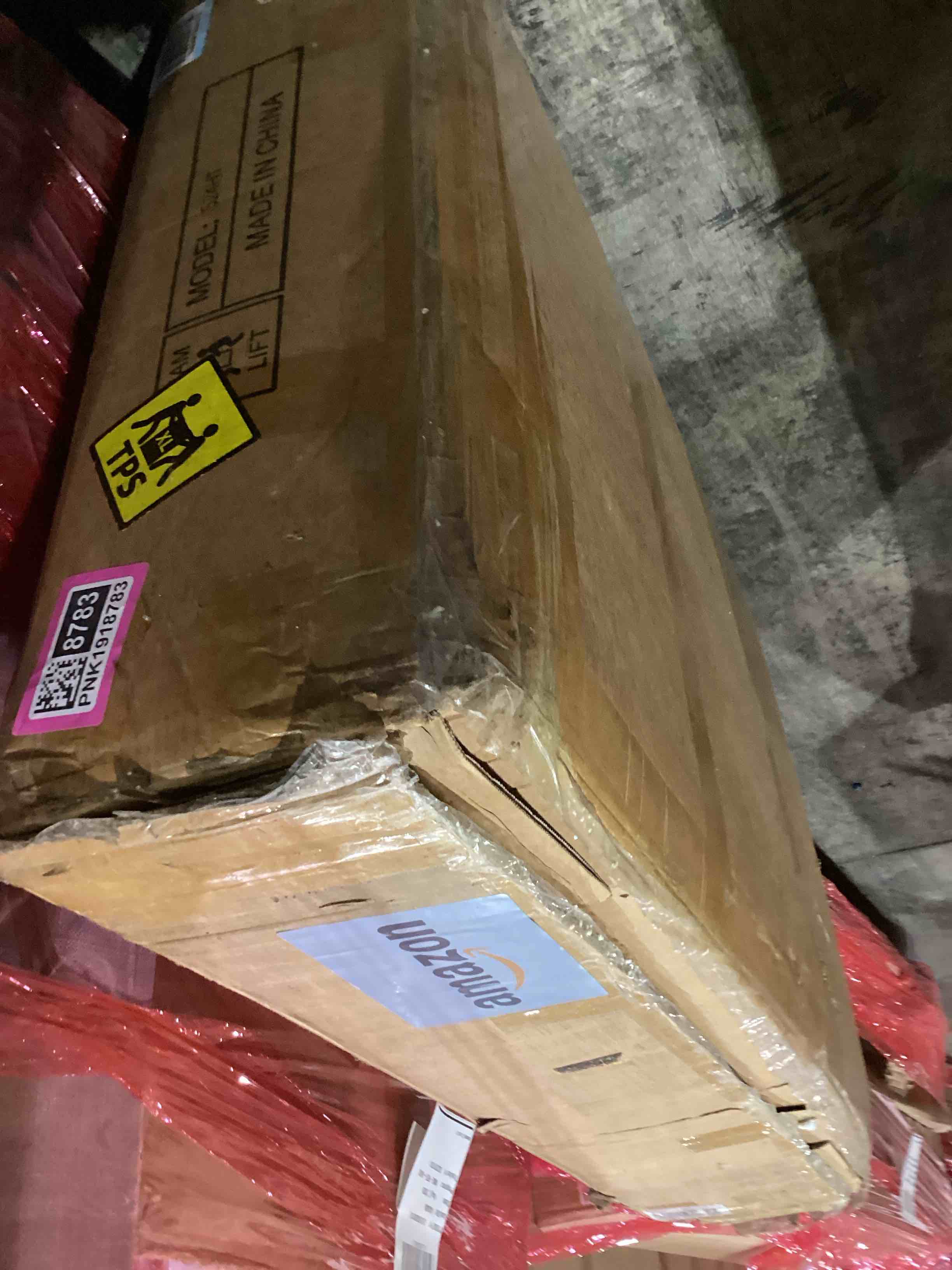 https://s3.amazonaws.com/lotting-images-prod/bidfta/PNK1918783_1755012515845.jpeg