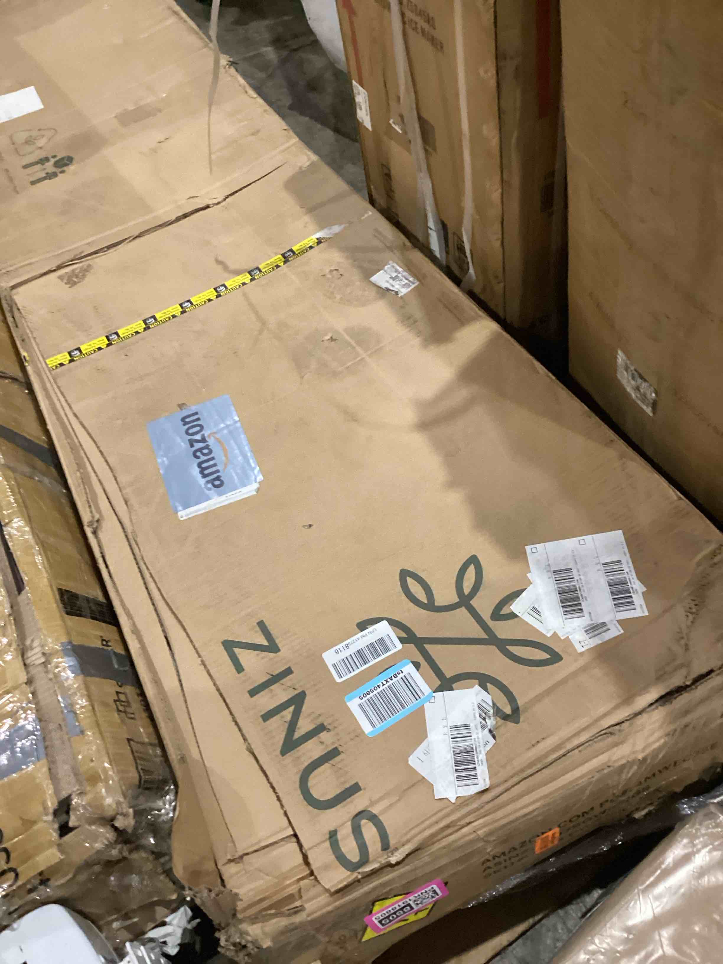 https://s3.amazonaws.com/lotting-images-prod/bidfta/PNK1918805_1755019101599.jpeg