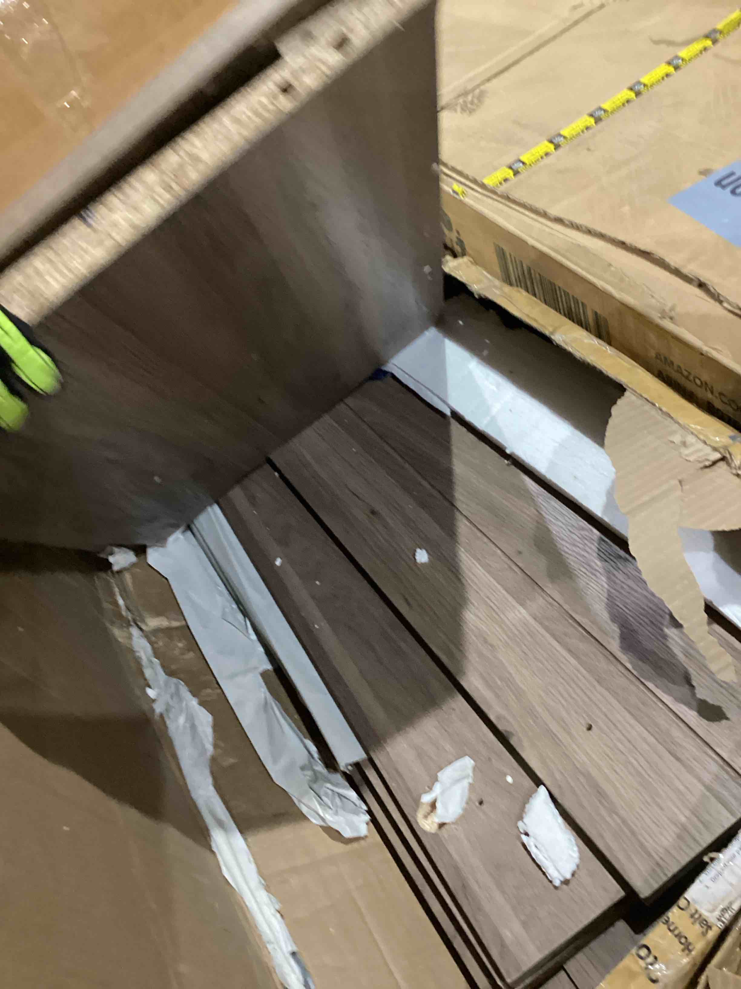 https://s3.amazonaws.com/lotting-images-prod/bidfta/PNK1918806_1755019162309.jpeg
