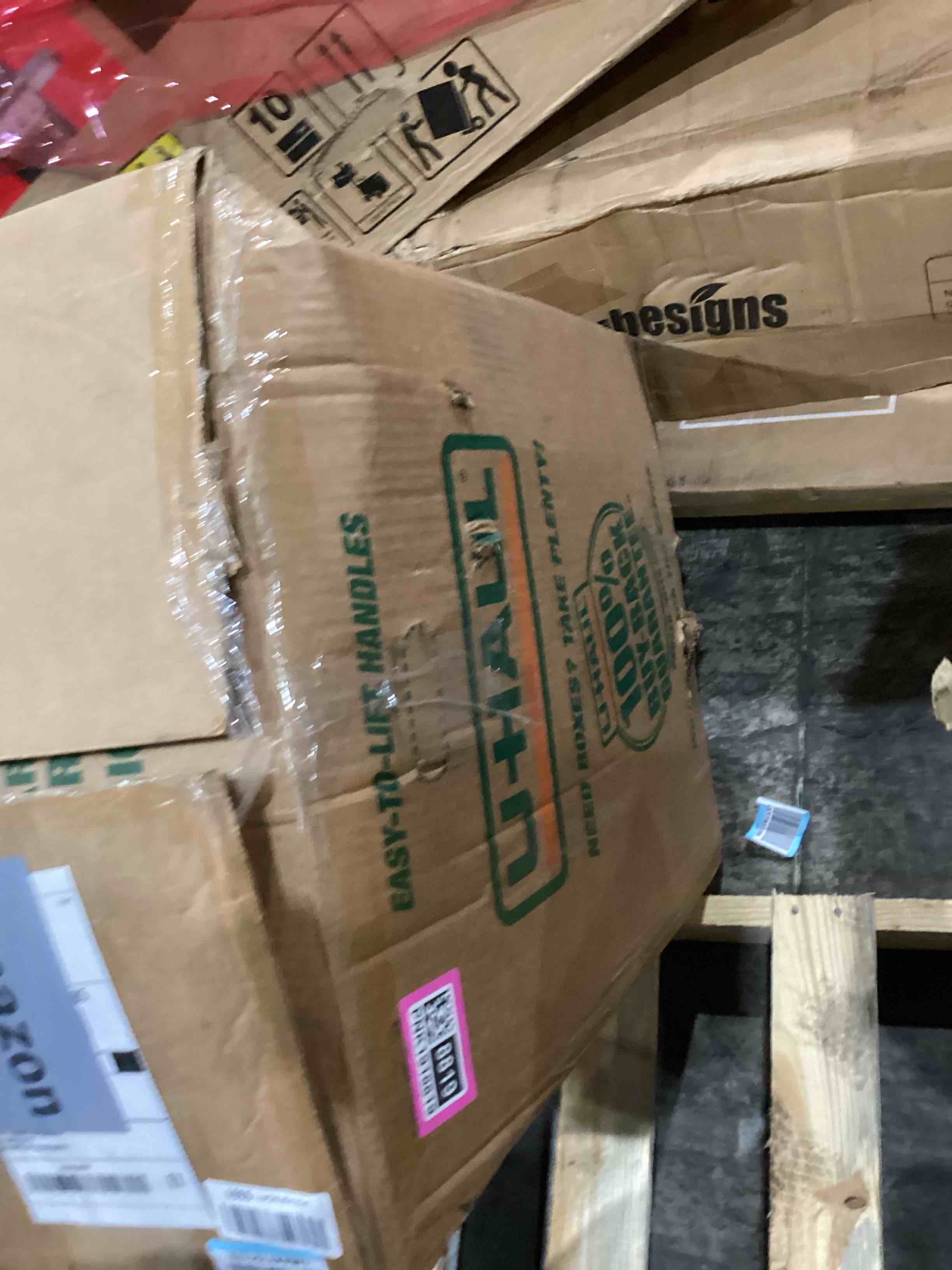 https://s3.amazonaws.com/lotting-images-prod/bidfta/PNK1918819_1755020928822.jpeg