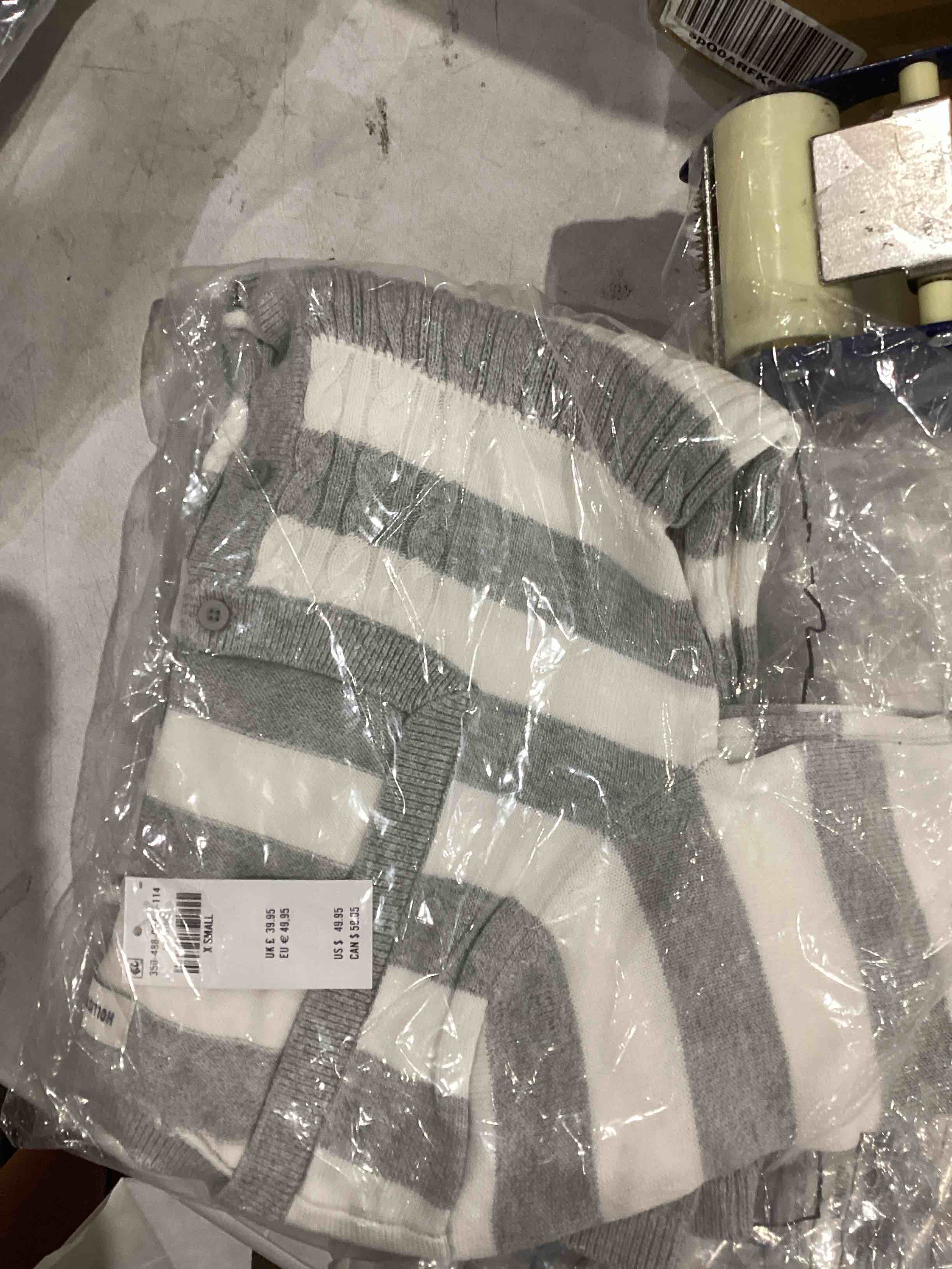 Hollister shirt white & gray 