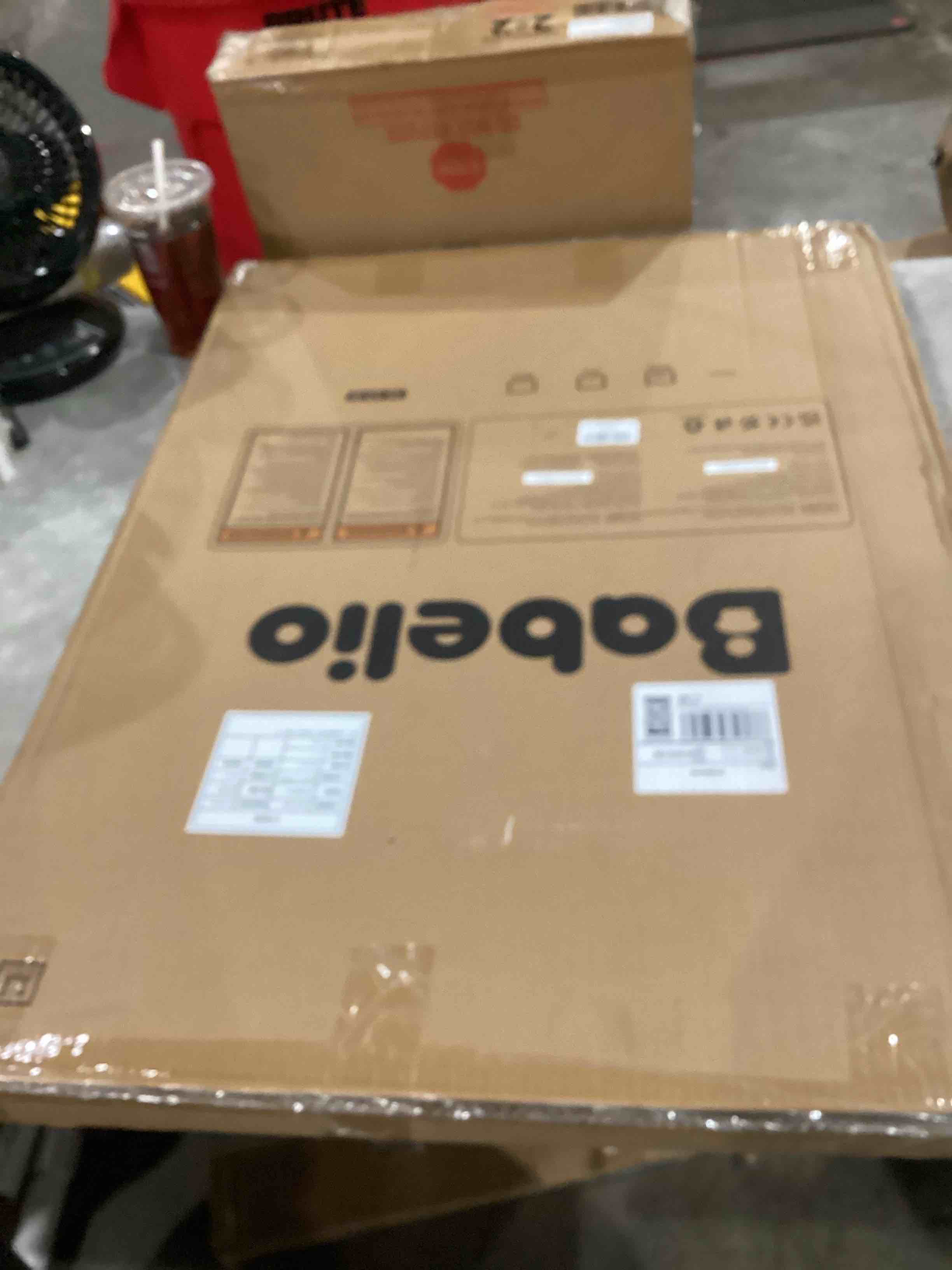 https://s3.amazonaws.com/lotting-images-prod/bidfta/PNK1920552_1758031862149.jpeg
