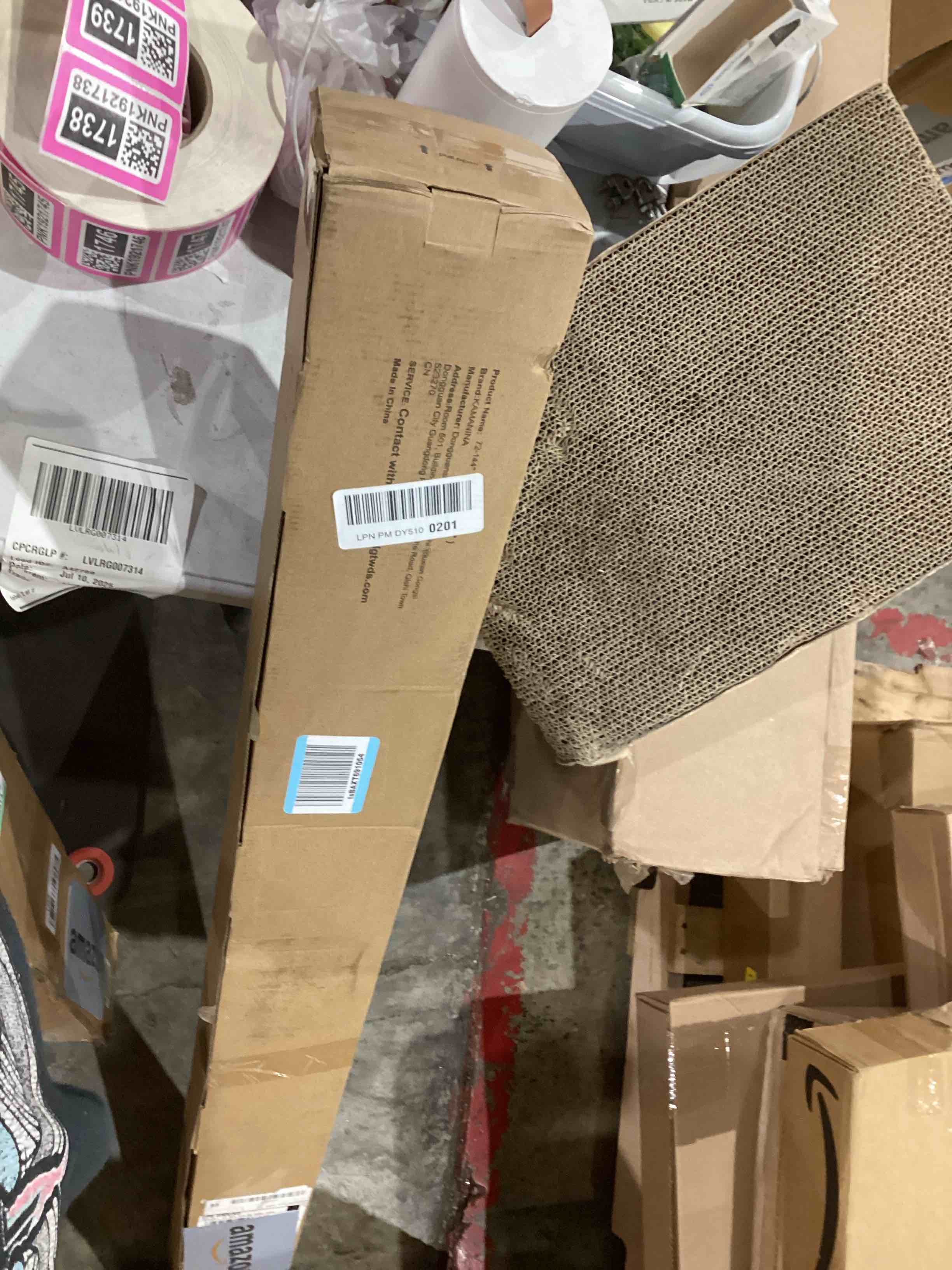 https://s3.amazonaws.com/lotting-images-prod/bidfta/PNK1921708_1753274971256.jpeg