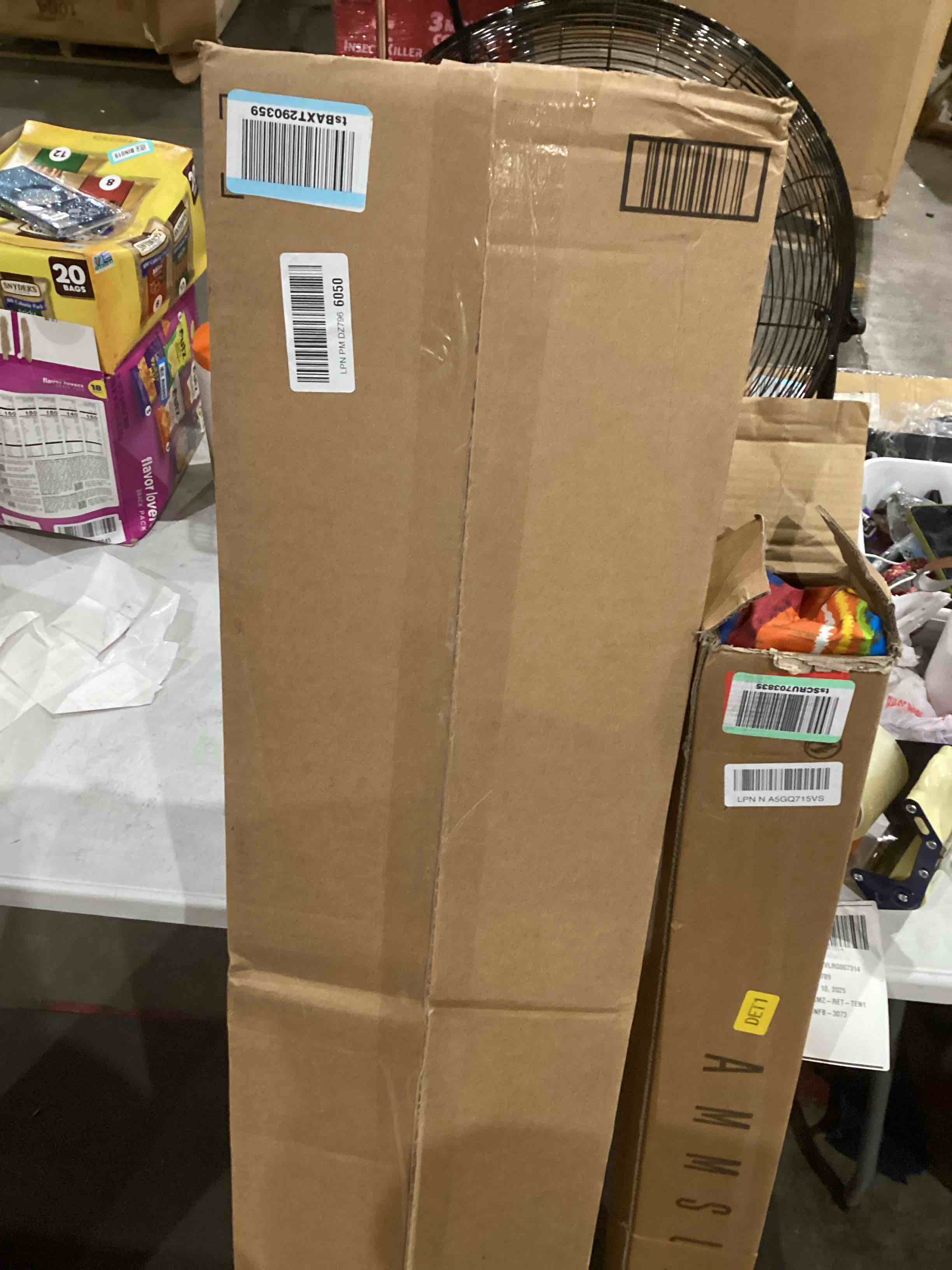 https://s3.amazonaws.com/lotting-images-prod/bidfta/PNK1921727_1753273376414.jpeg