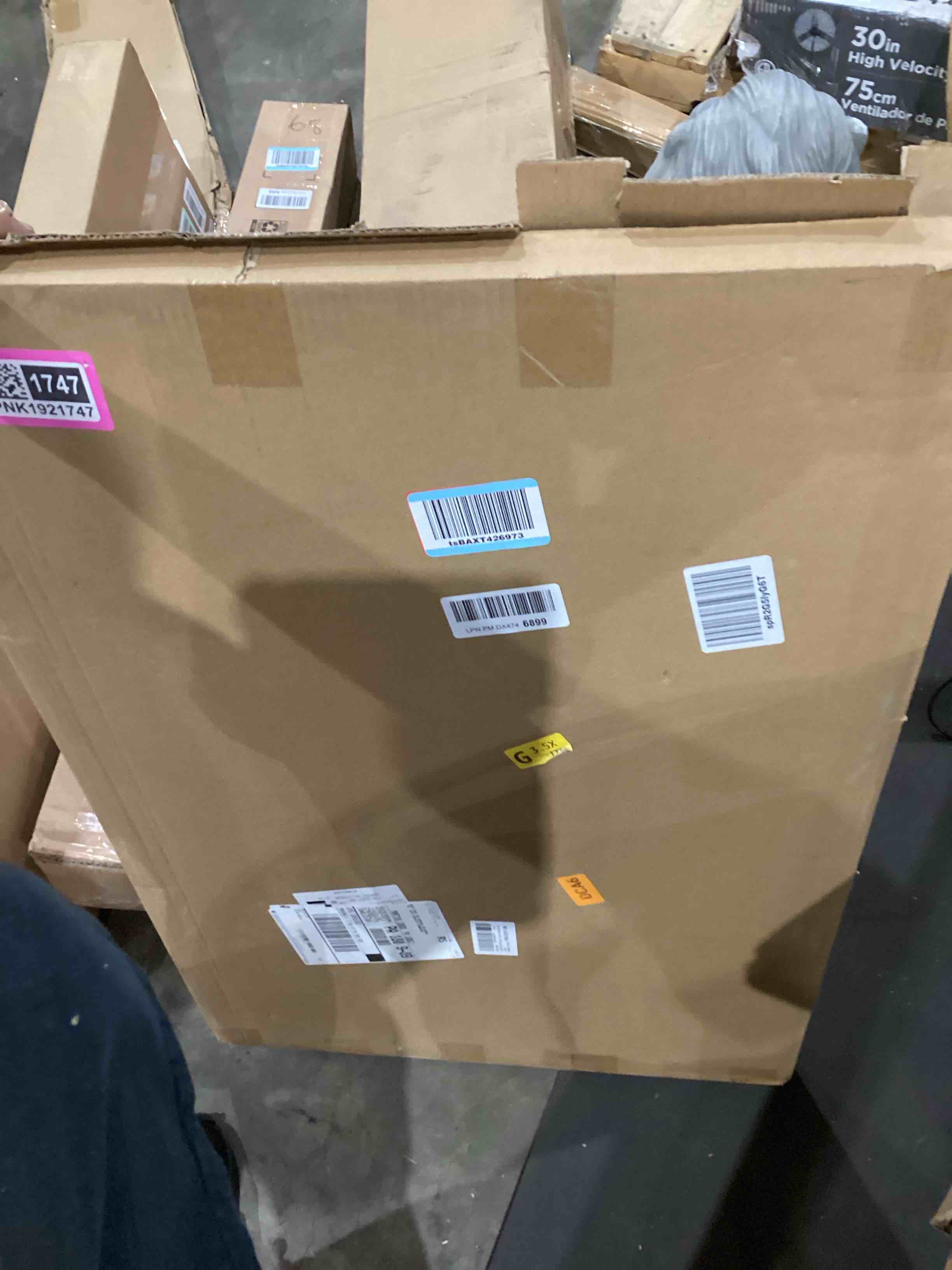 https://s3.amazonaws.com/lotting-images-prod/bidfta/PNK1921747_1753281874256.jpeg