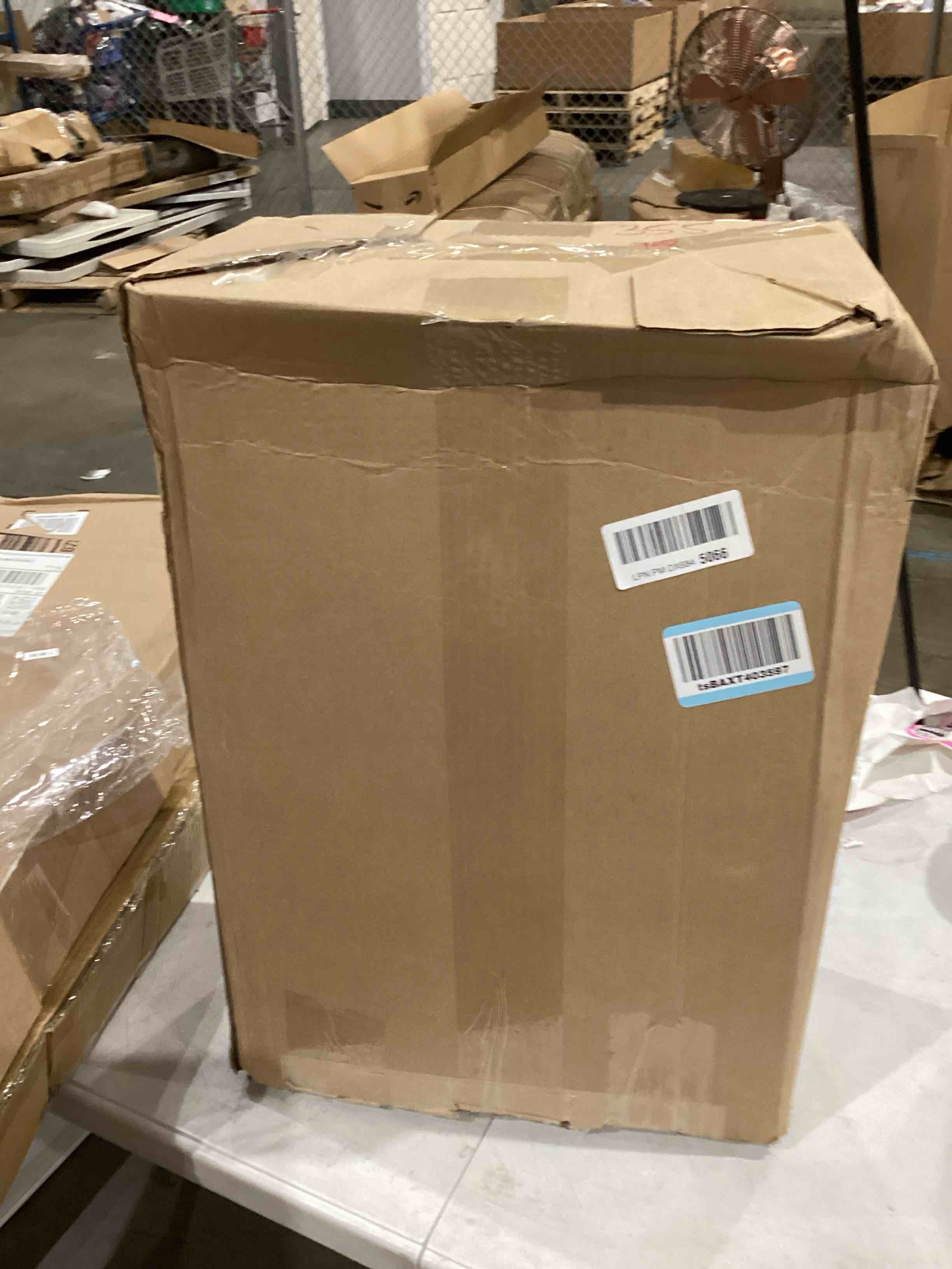 https://s3.amazonaws.com/lotting-images-prod/bidfta/PNK1921813_1753377909032.jpeg