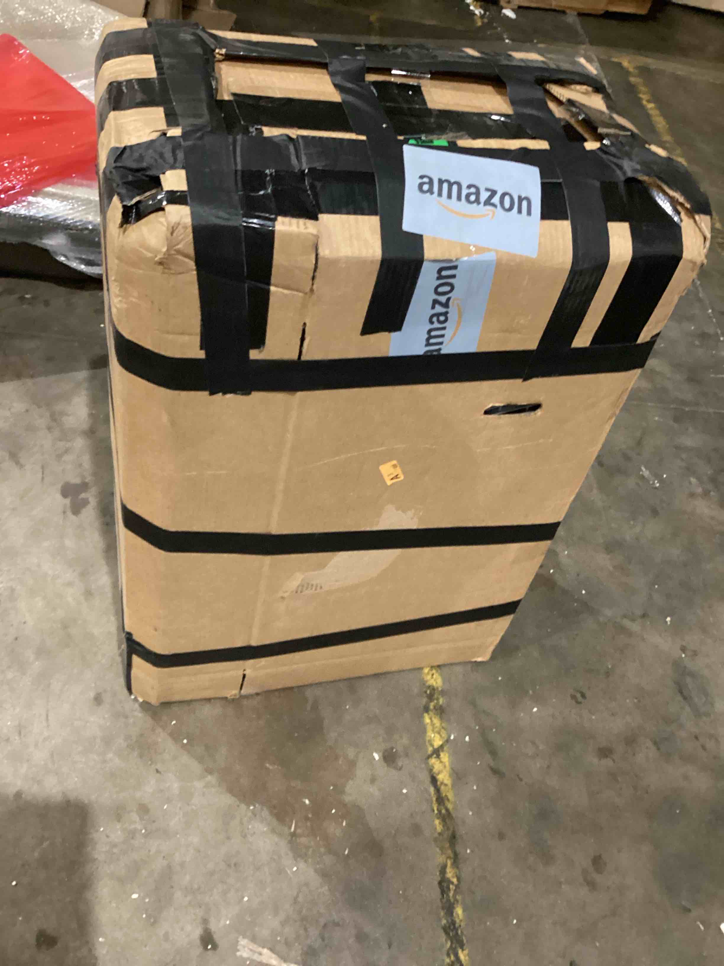 https://s3.amazonaws.com/lotting-images-prod/bidfta/PNK1921842_1753442779207.jpeg