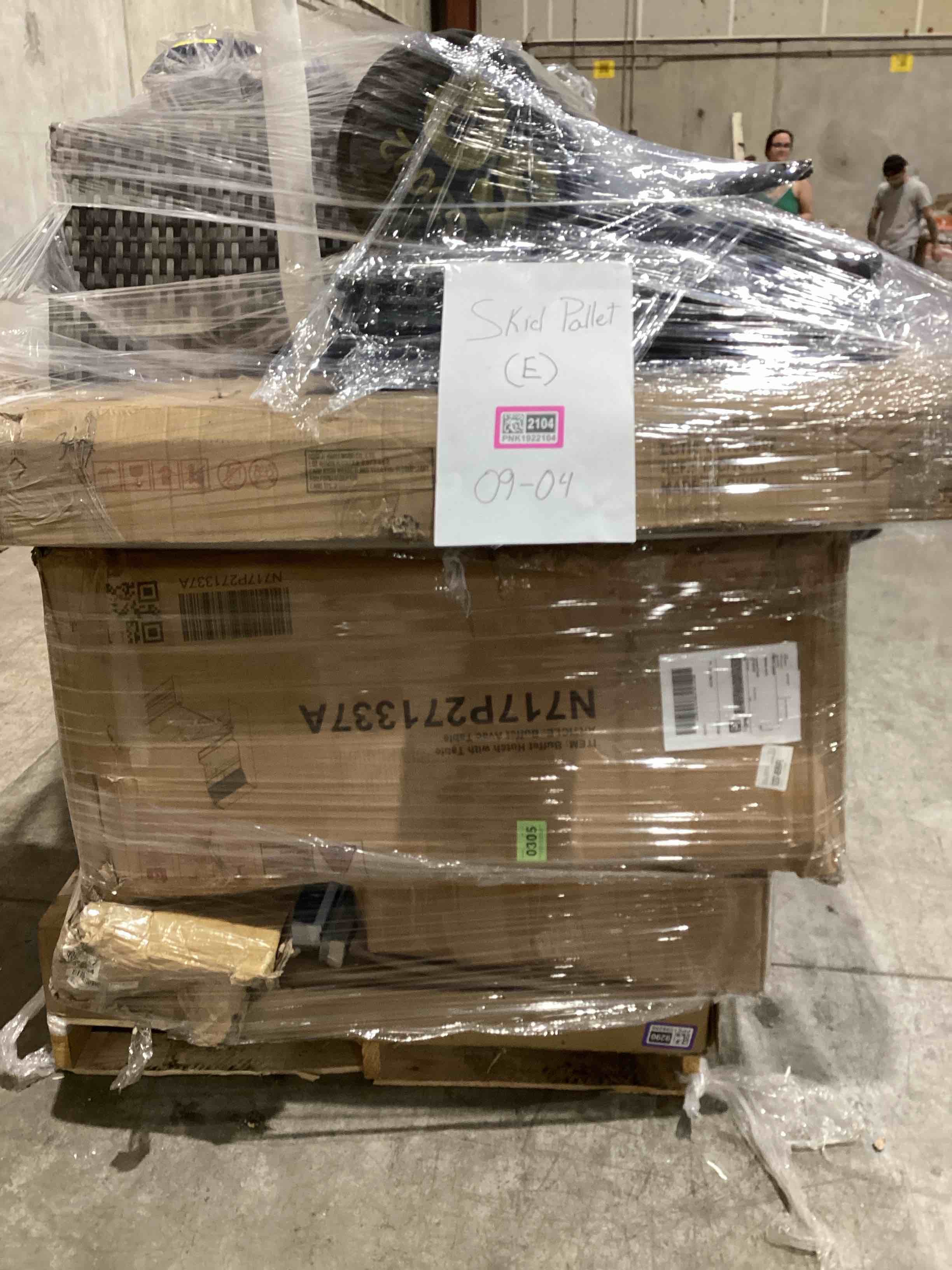 (E) 1 SKID PALLET / as is or good condition 