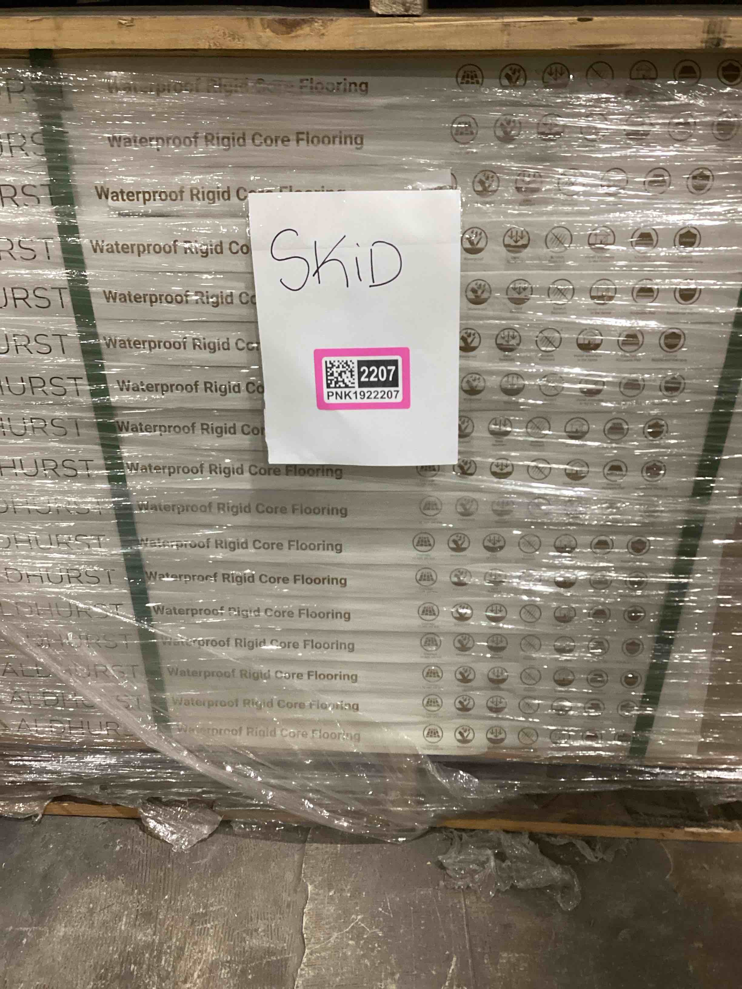 https://s3.amazonaws.com/lotting-images-prod/bidfta/PNK1922207_1757433182134.jpeg