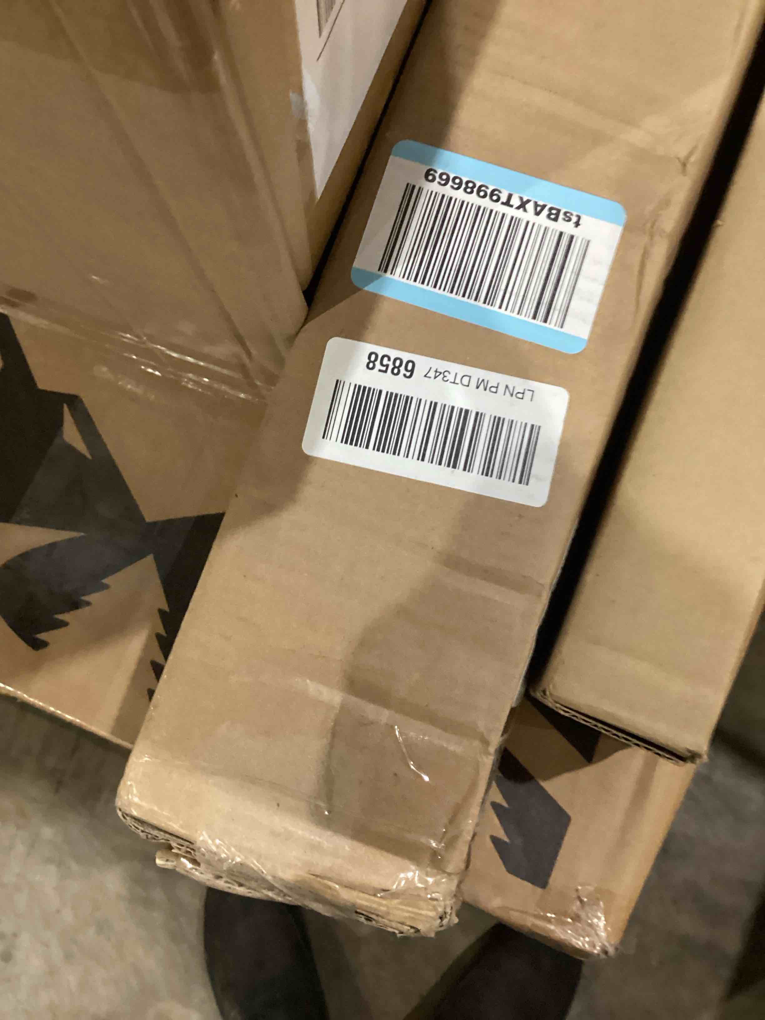 https://s3.amazonaws.com/lotting-images-prod/bidfta/PNK1925479_1746618497440.jpeg